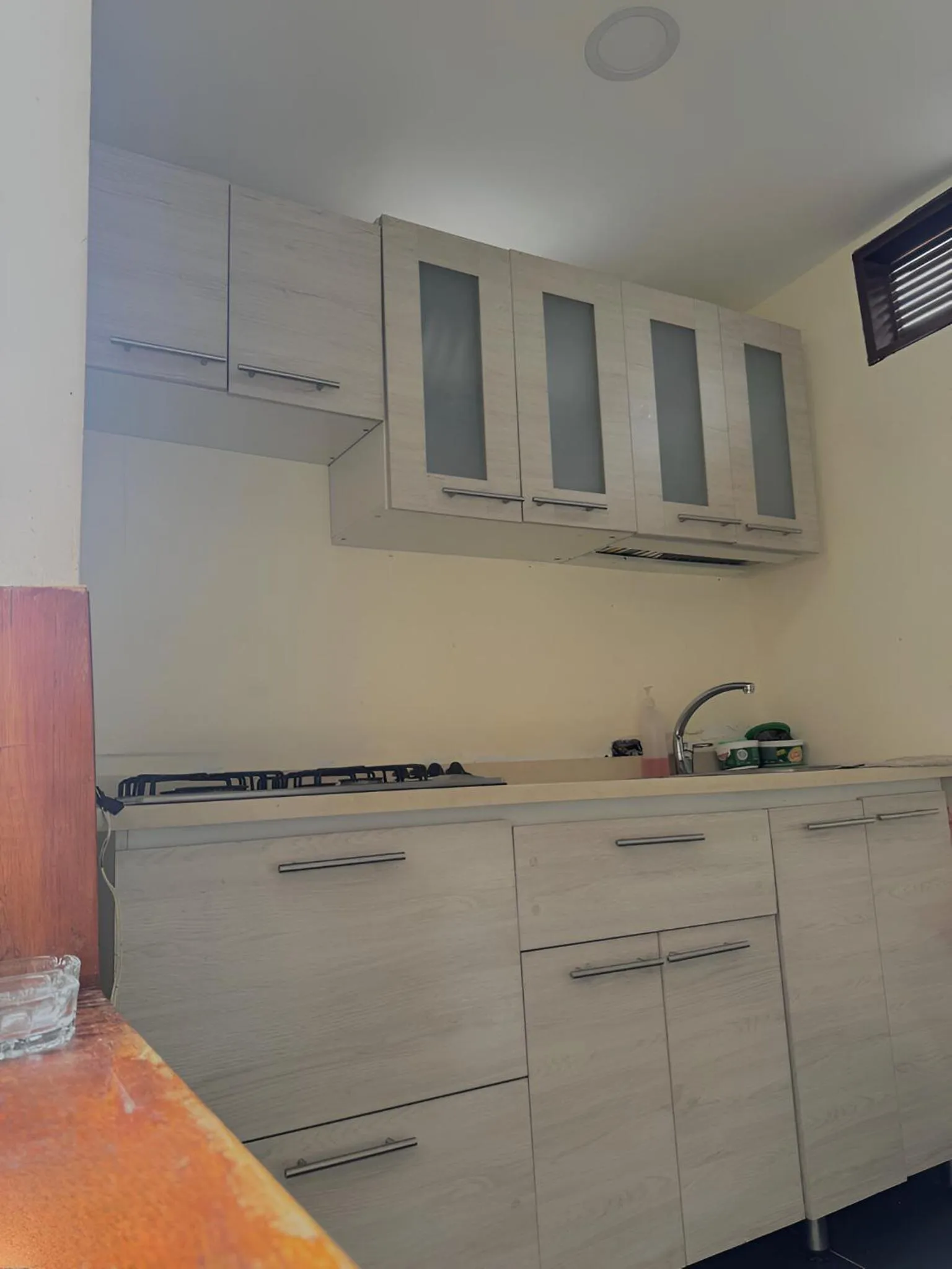 Communal kitchen in Seven Nights Hostel Cartagena