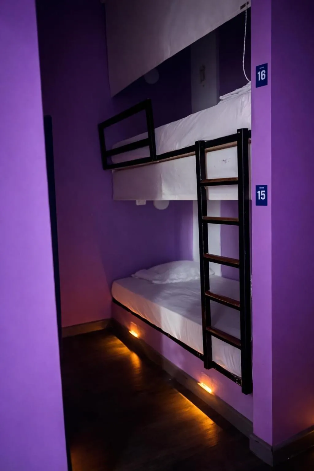Bed in Seven Nights Hostel Cartagena