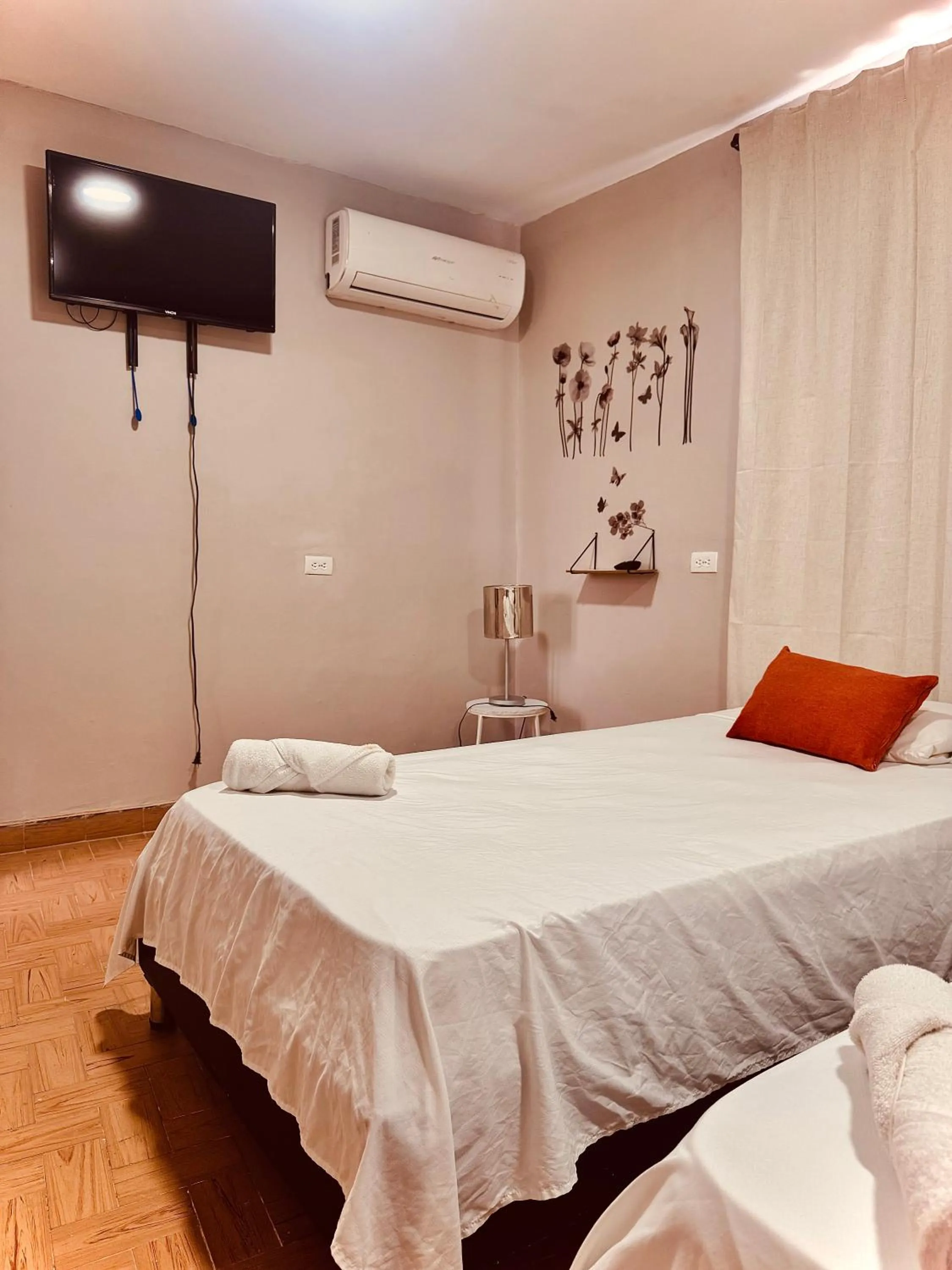 Photo of the whole room, Bed in Seven Nights Hostel Cartagena