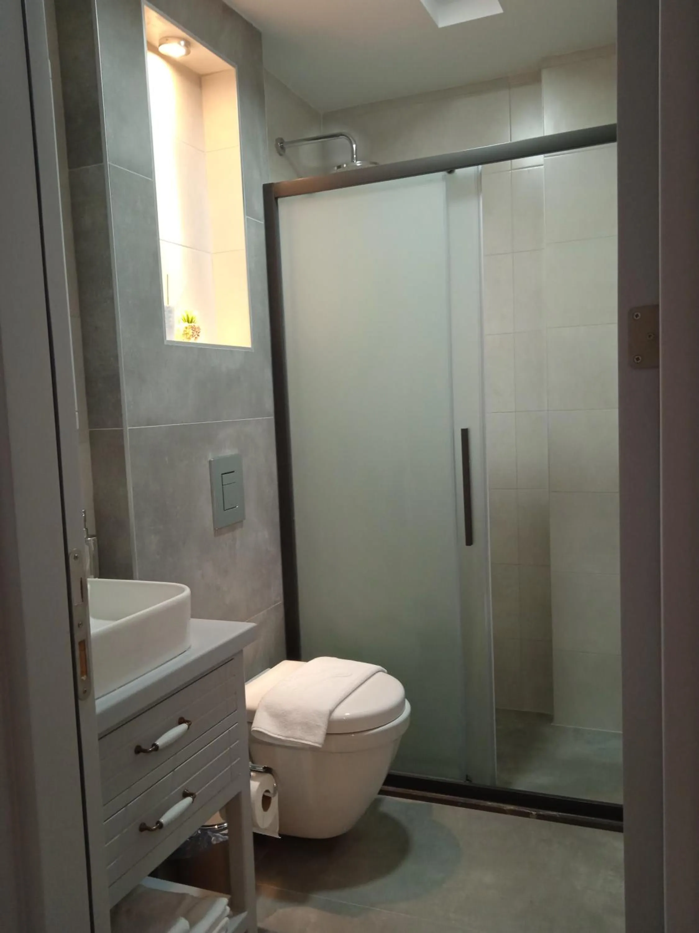 Bathroom in Horasan Hotel