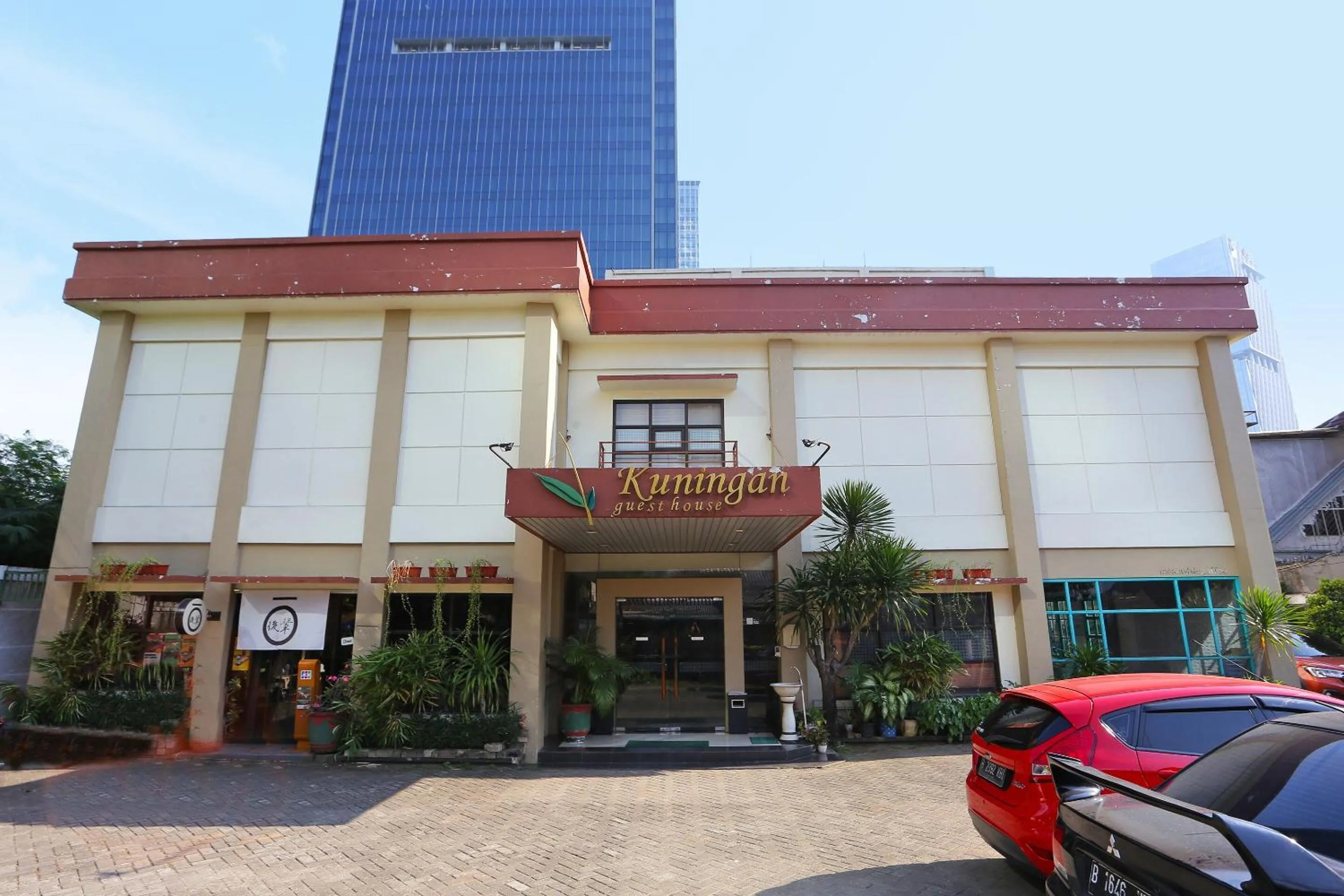 Facade/entrance in Collection O 91898 Series Hotel Kuningan