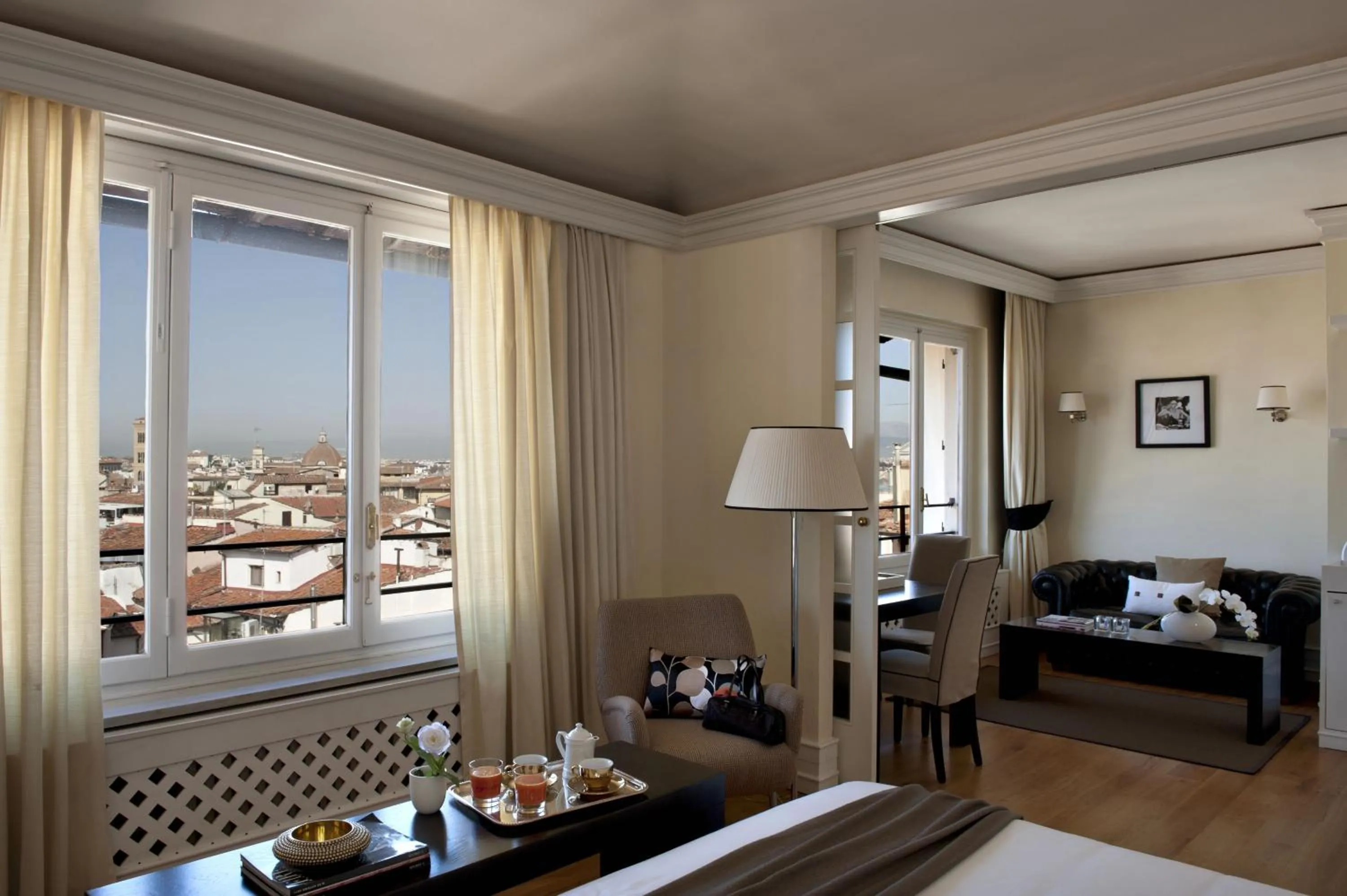 View (from property/room), Bed in Tornabuoni Suites Collection Residenza D'Epoca