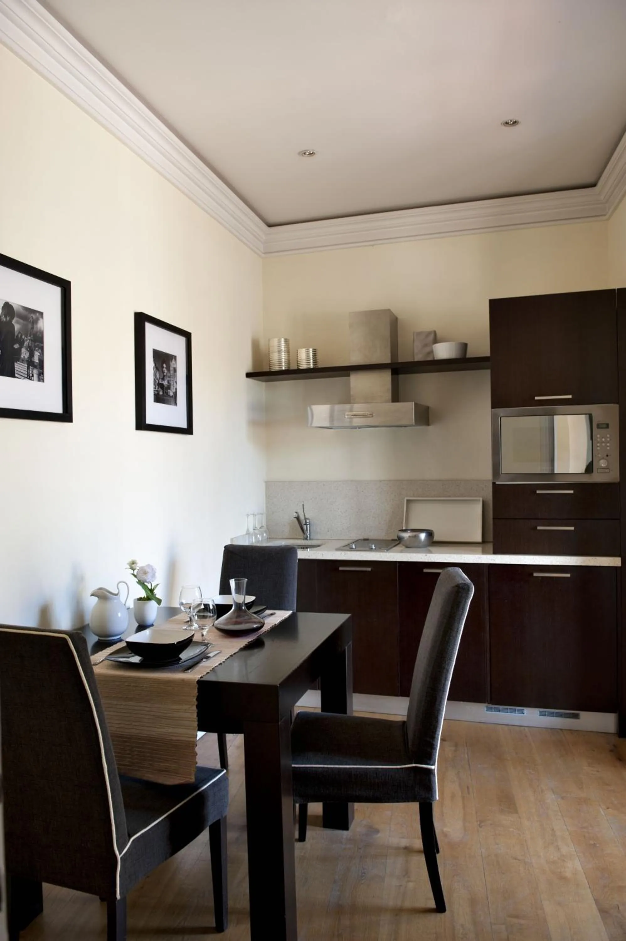 Kitchen or kitchenette in Tornabuoni Suites Collection Residenza D'Epoca