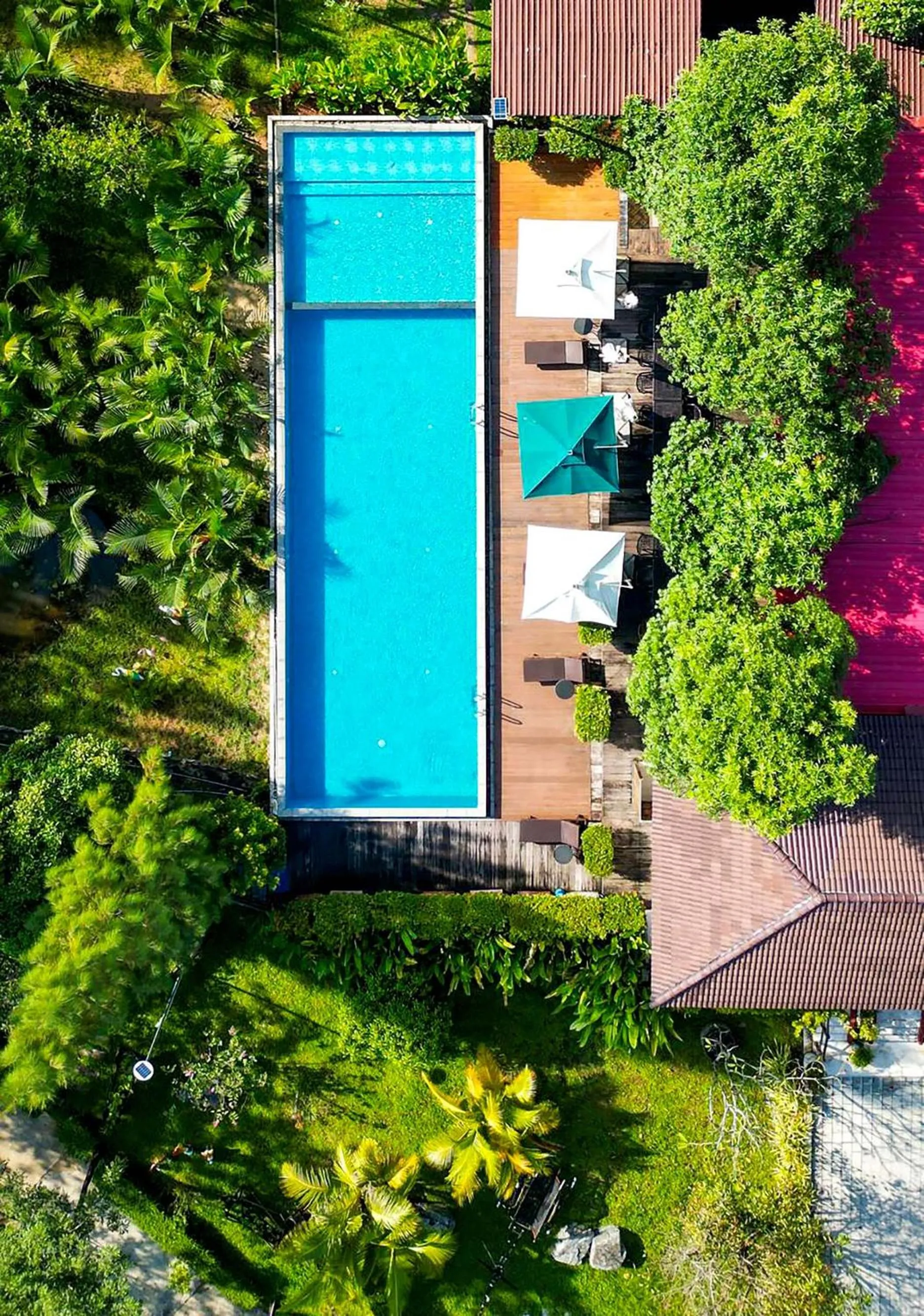 Pool view in Lodge Moni Essara Kampot