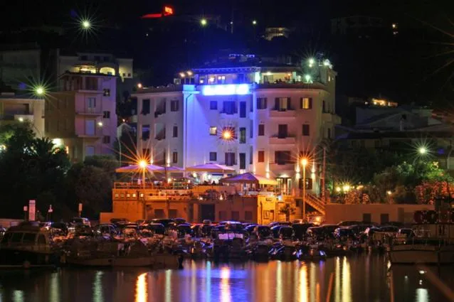 Area and facilities in BUE MARINO Hotel & Rooftop Bar