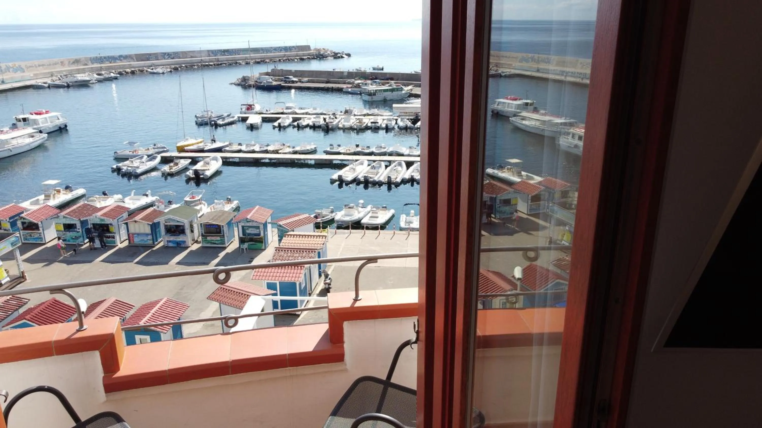 BUE MARINO Hotel & Rooftop Bar