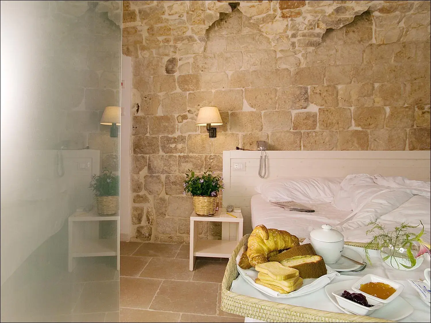 Double Room (1 Adult) in Hotel Corte Altavilla Double Room (1 Adult) in Hotel Corte Altavilla