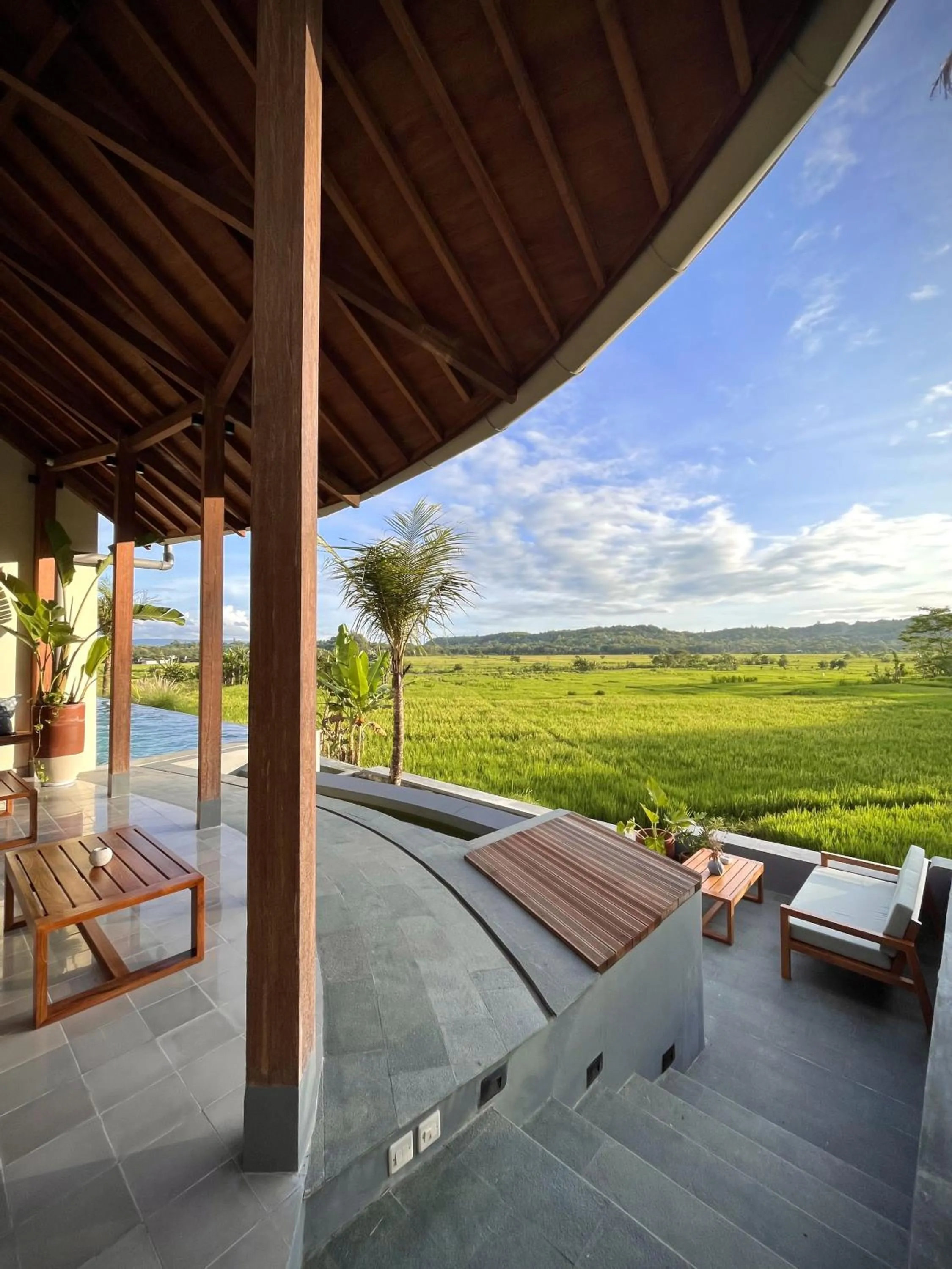 Restaurant/places to eat in boutique villa jogja senang