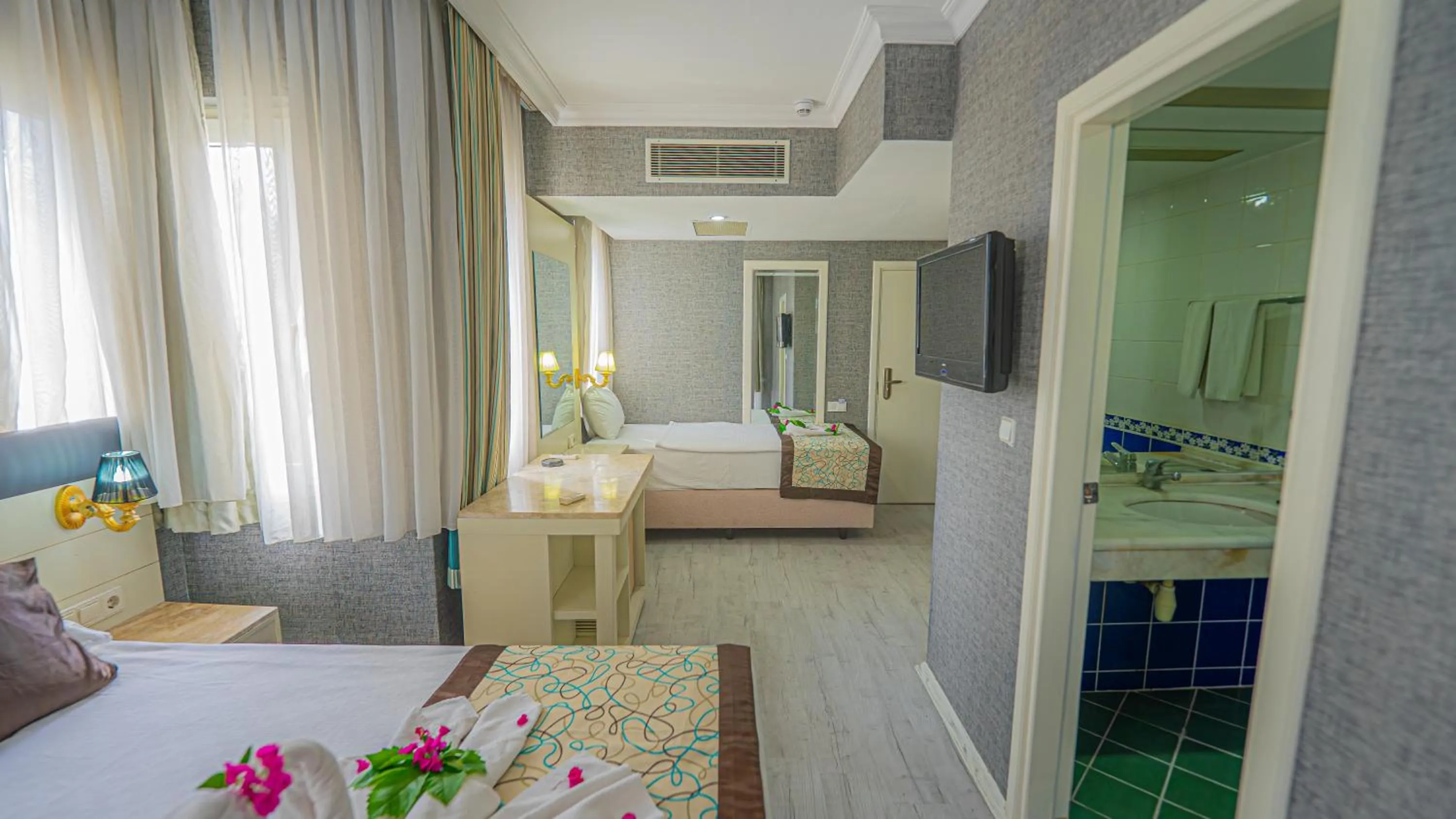 Triple Room in RİOS BEACH HOTEL