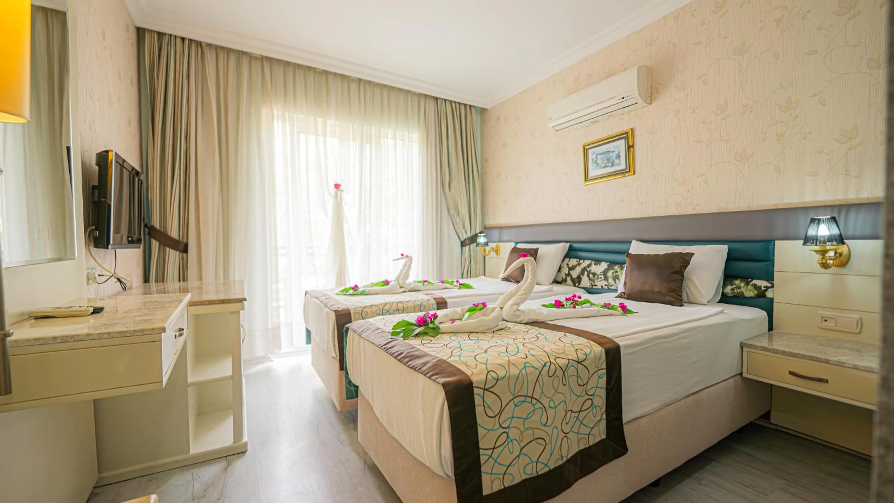 RİOS BEACH HOTEL