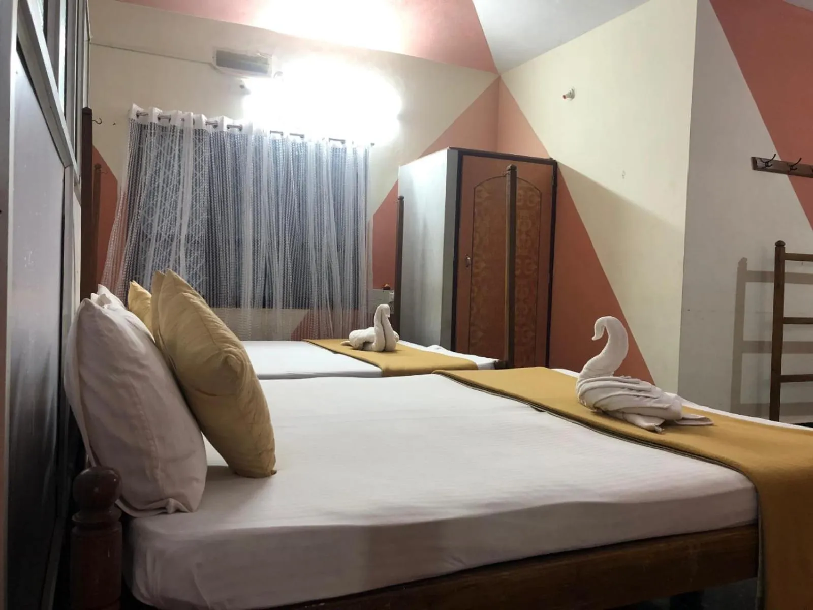 Bed in Nature Inn Cottages