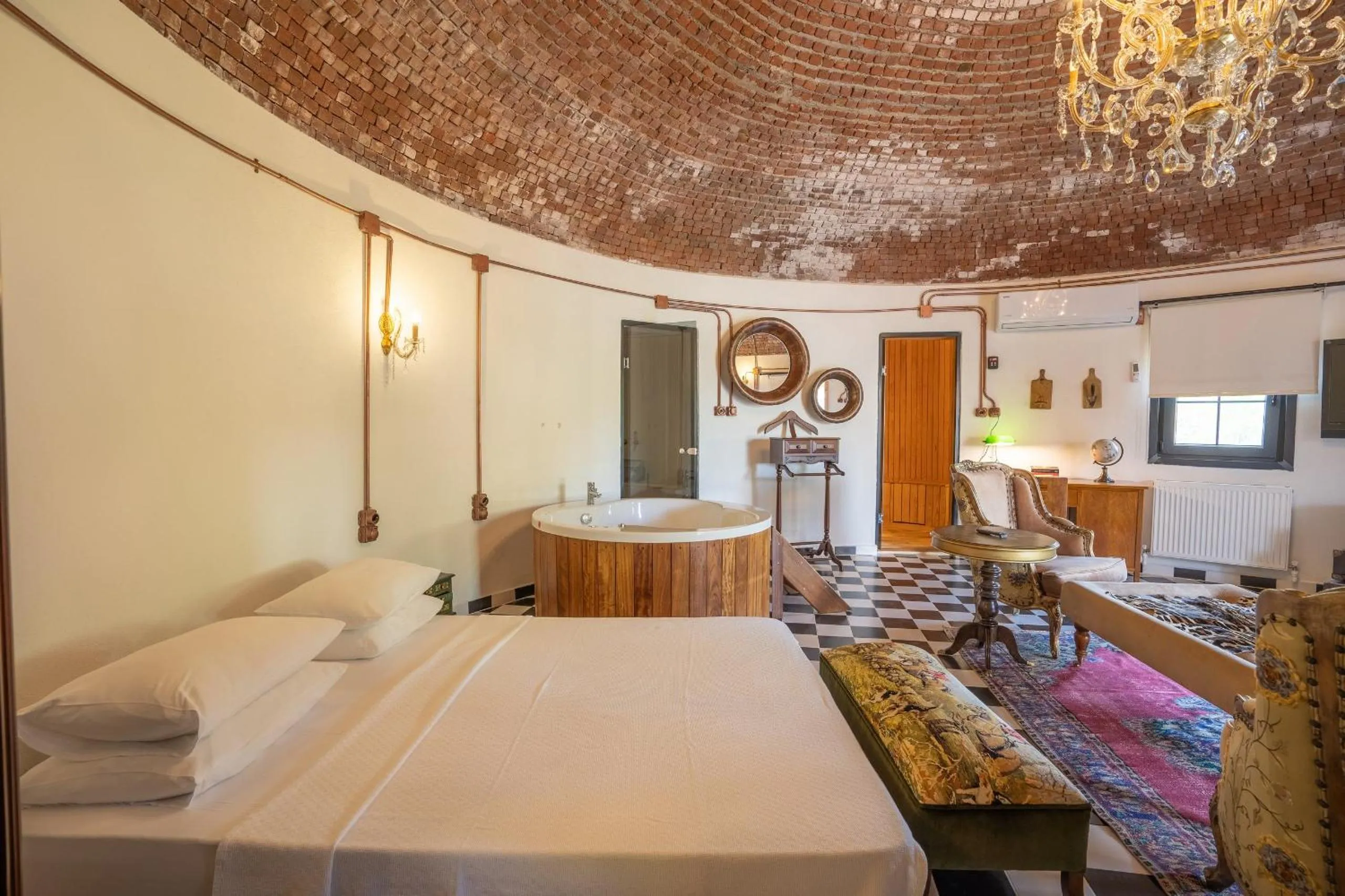 Bed in Dachas Cove Hotel