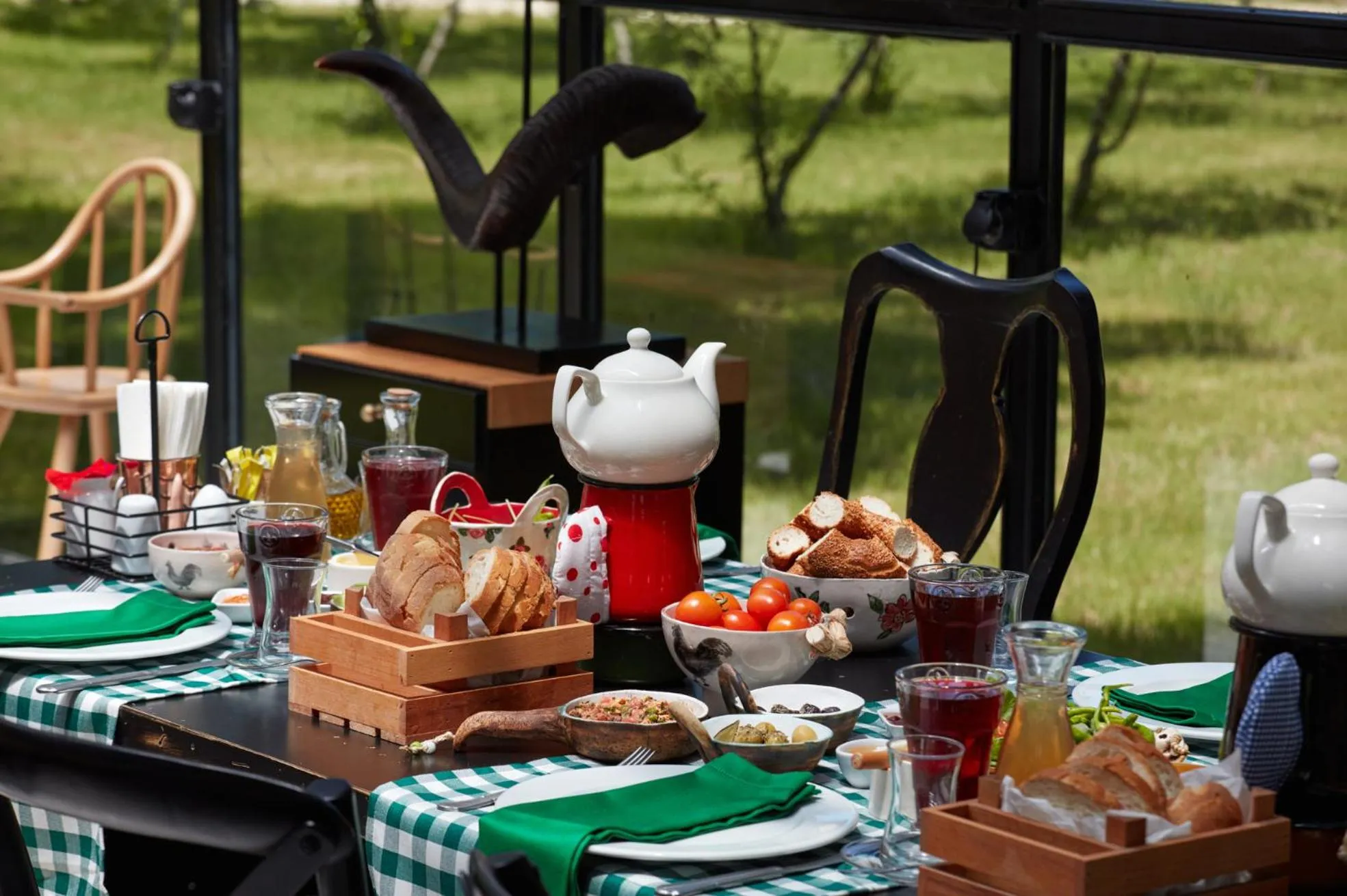 Breakfast in Dachas Cove Hotel