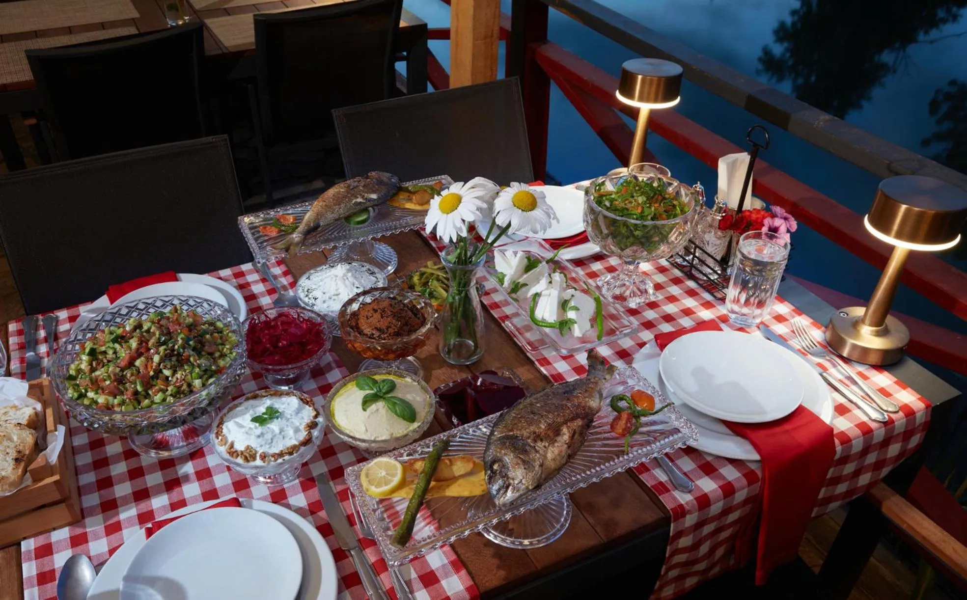 Dinner in Dachas Cove Hotel