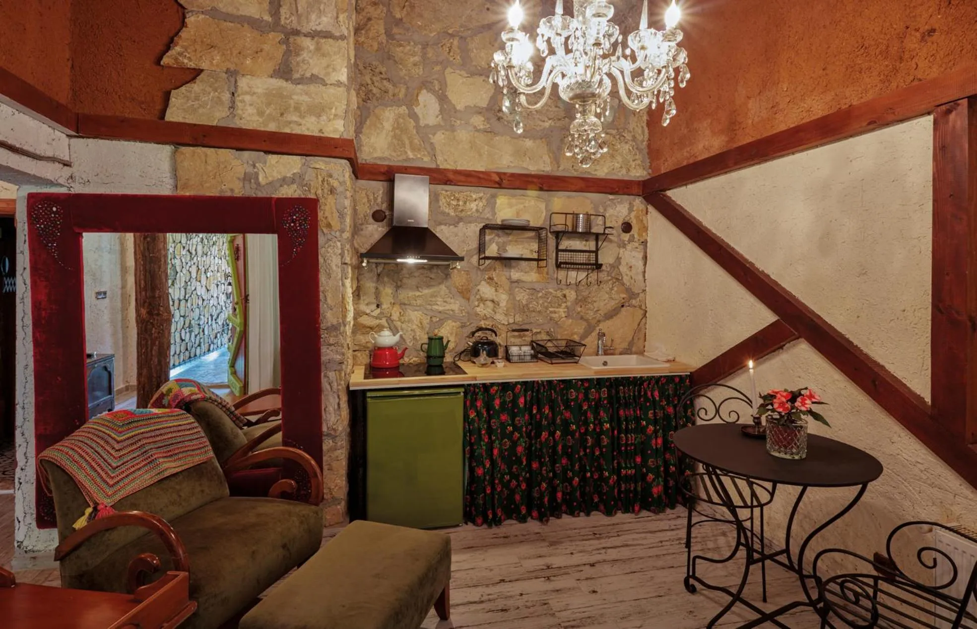 Kitchen or kitchenette in Dachas Cove Hotel