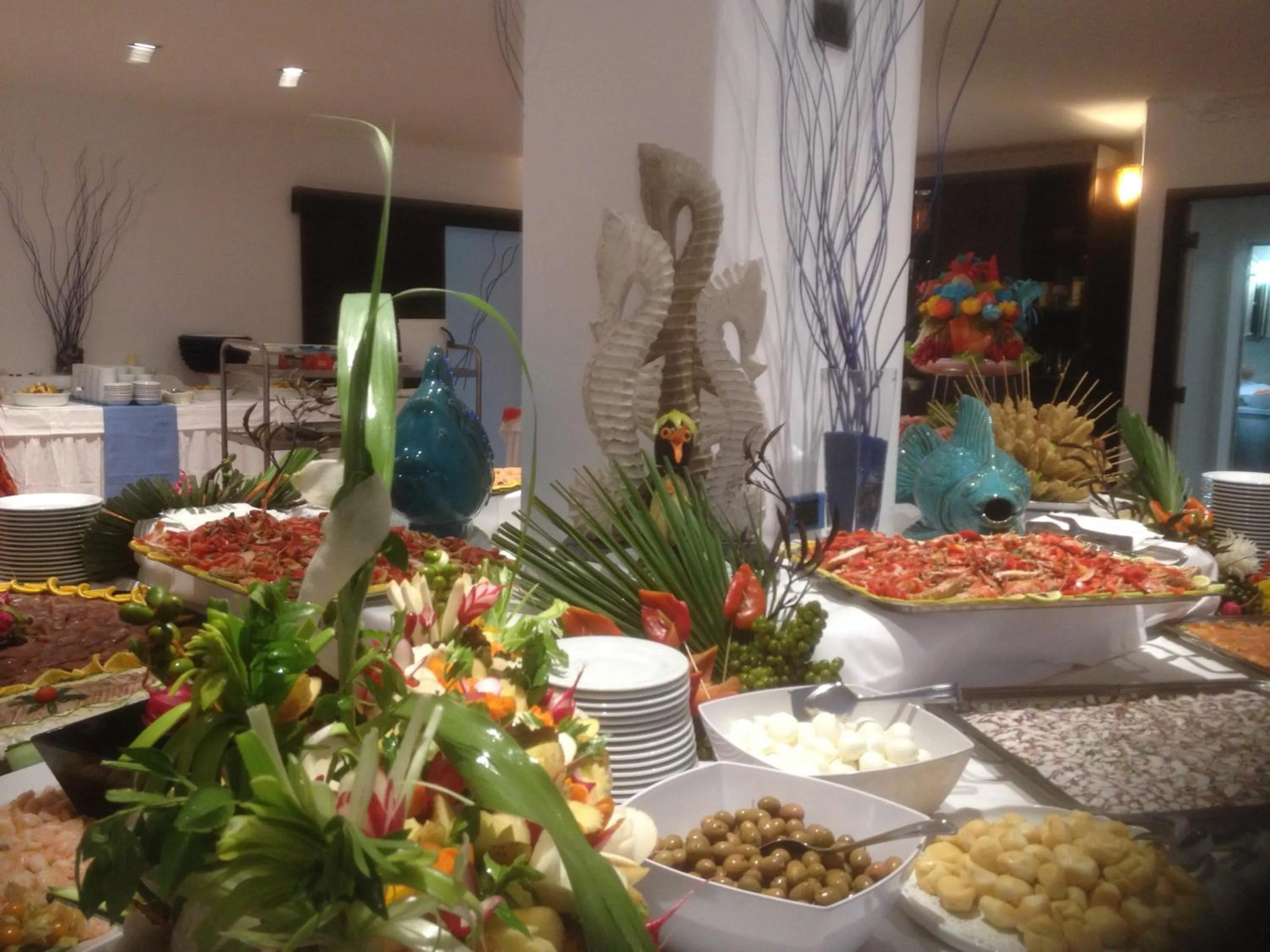 Food in Cala Rosa Club Hotel