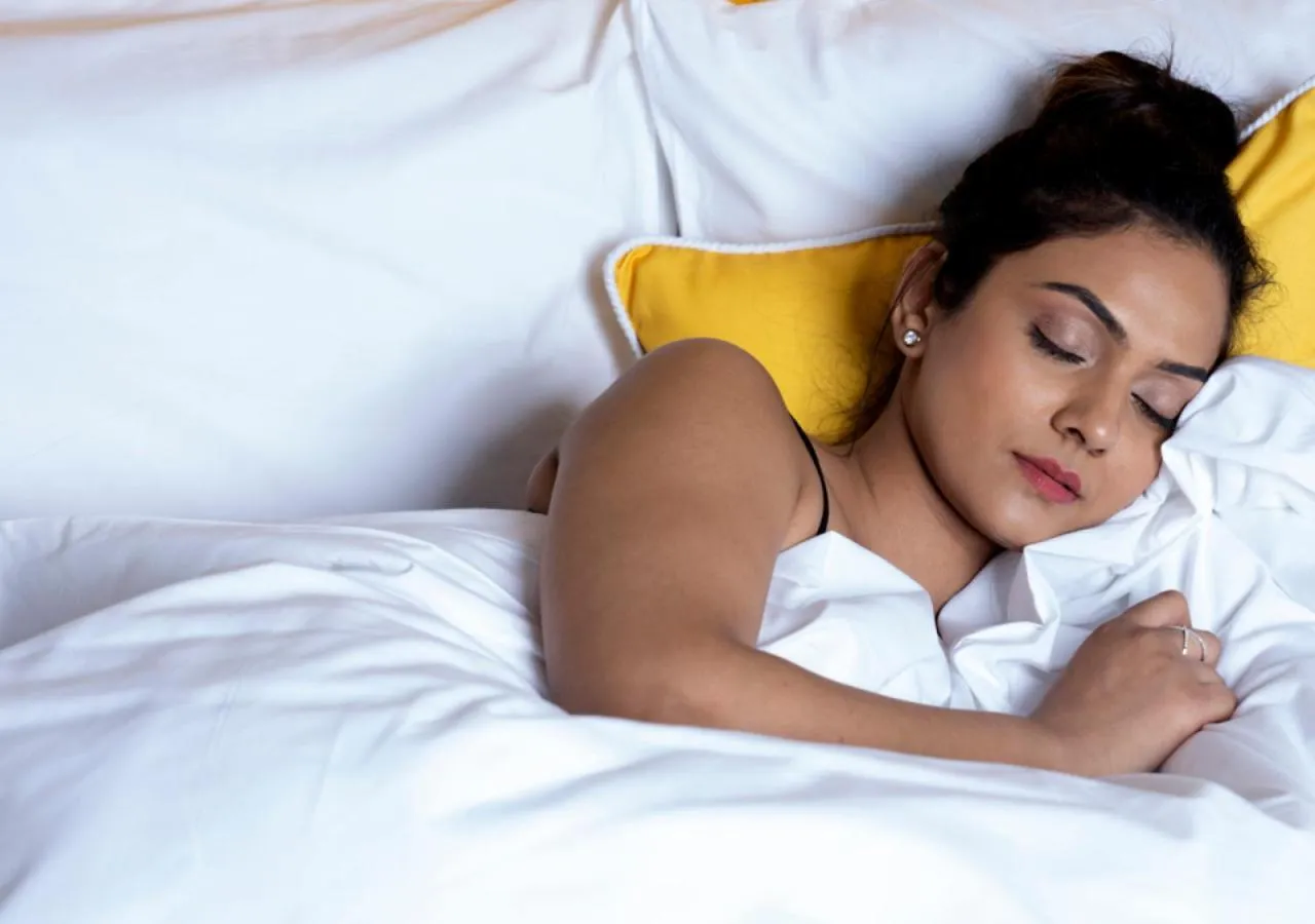 Bedroom, Bed in Bloom Hotel - Brookefield