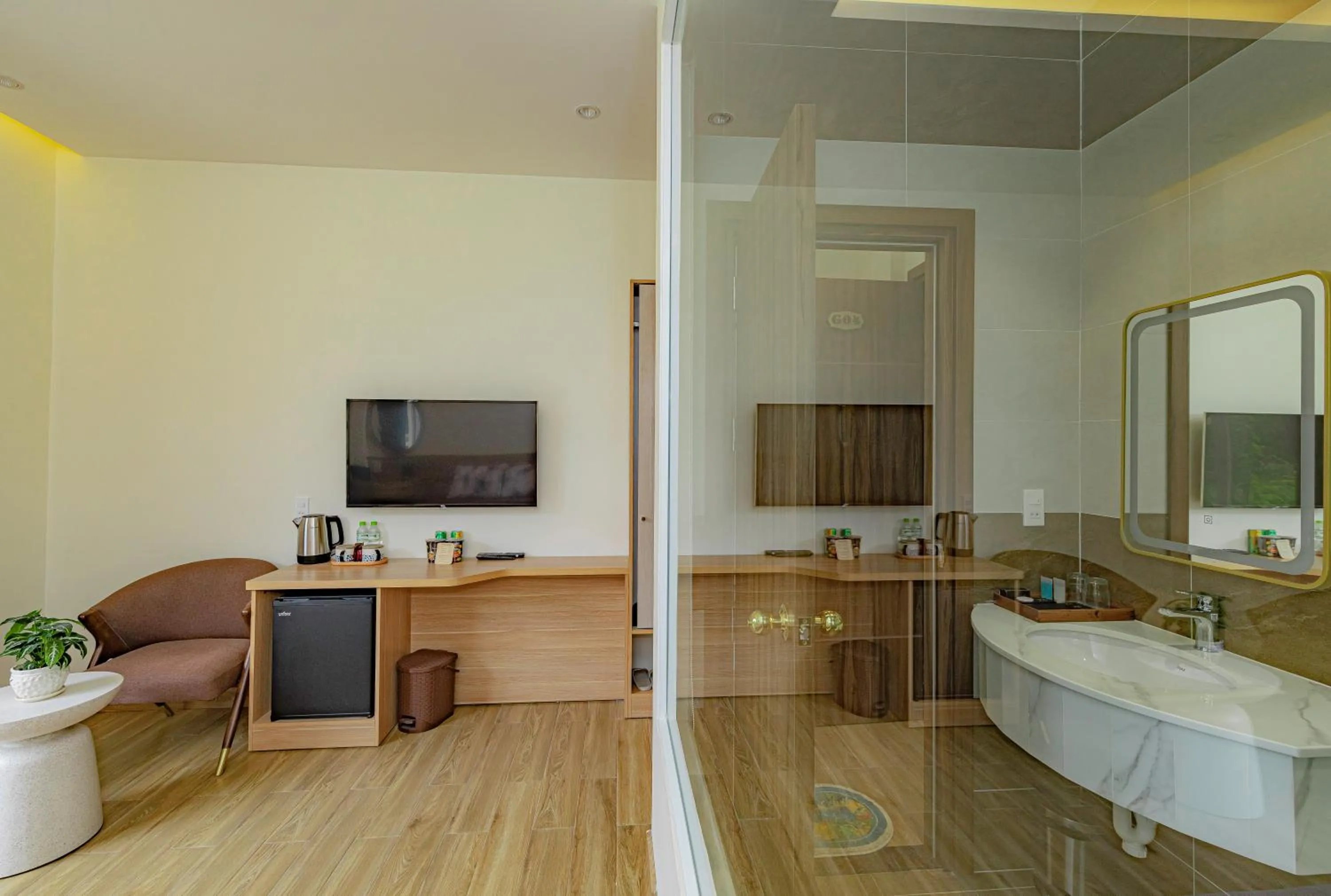 TV and multimedia in An Mai Boutique Hotel