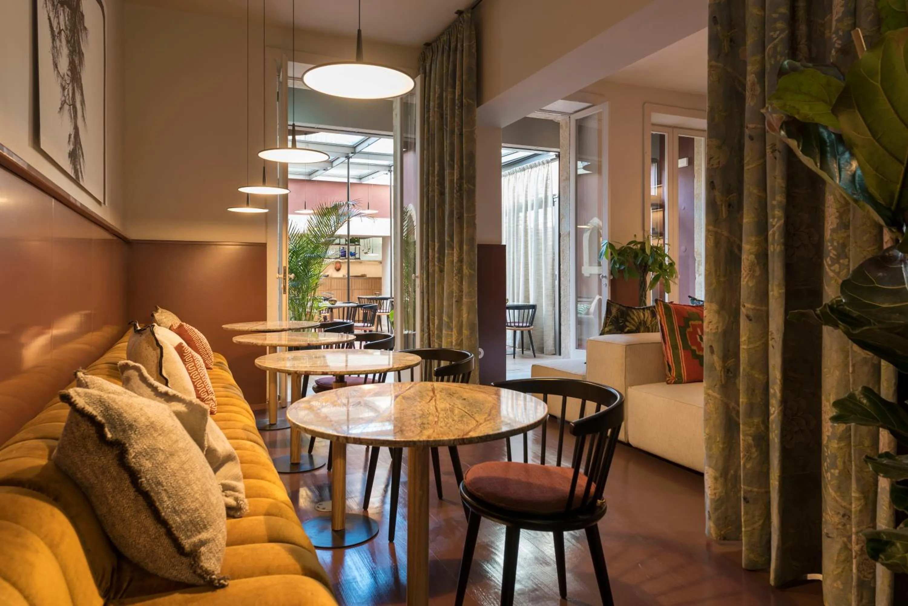 Lounge or bar in Jardins do Porto - by Unlock Hotels