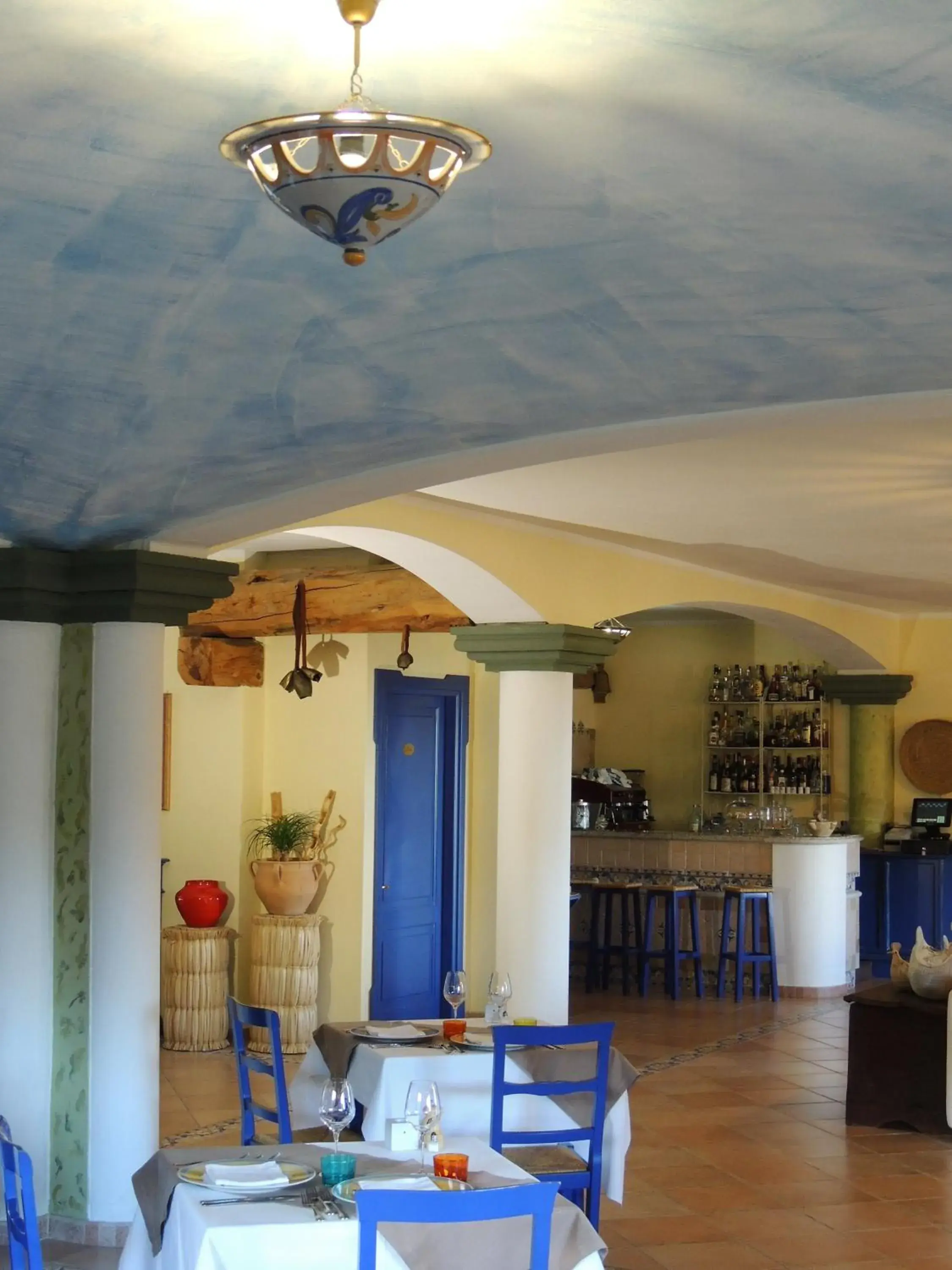Restaurant/places to eat in Hotel Su Lithu Restaurant/places to eat in Hotel Su Lithu