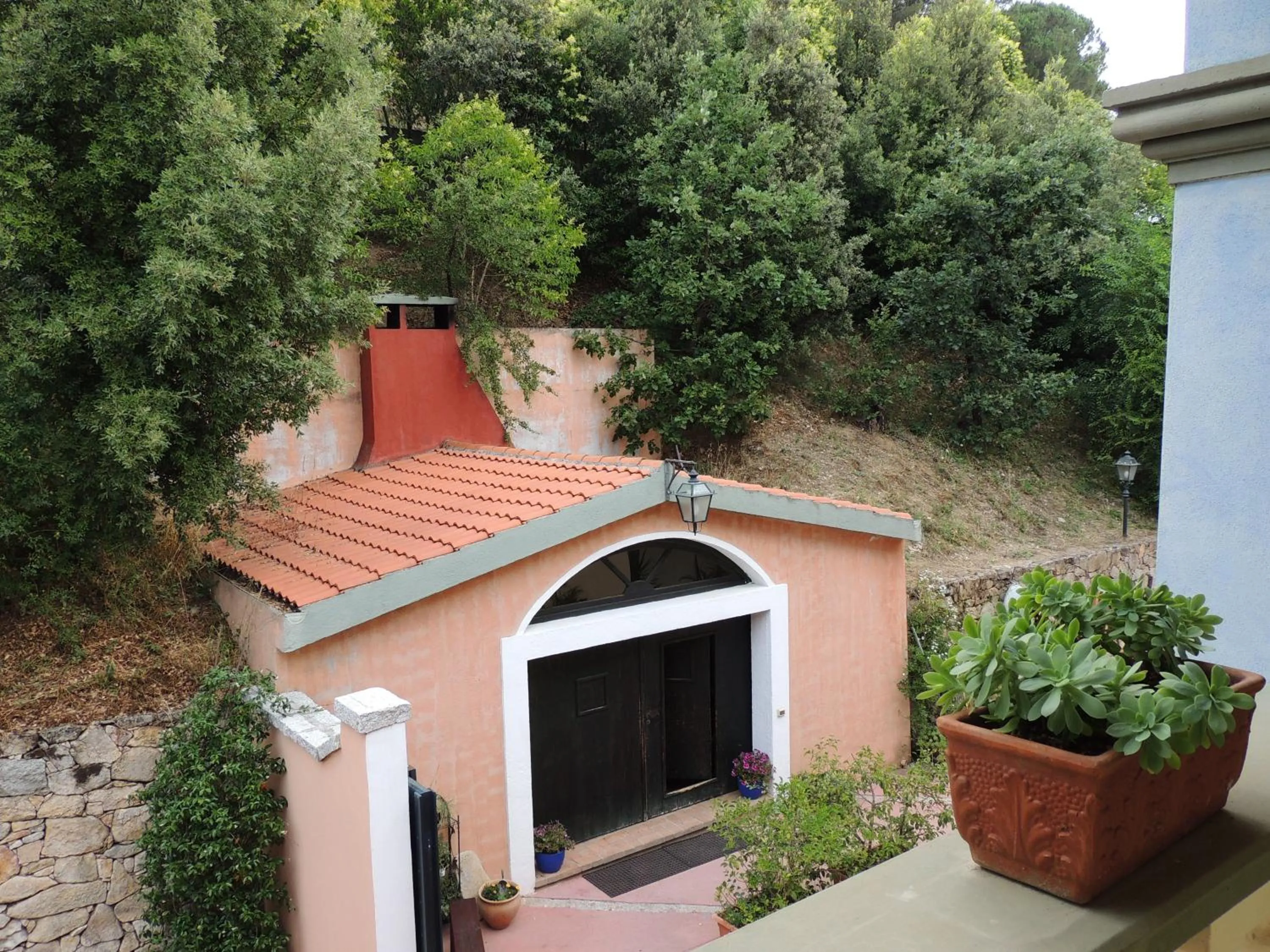 Patio in Hotel Su Lithu