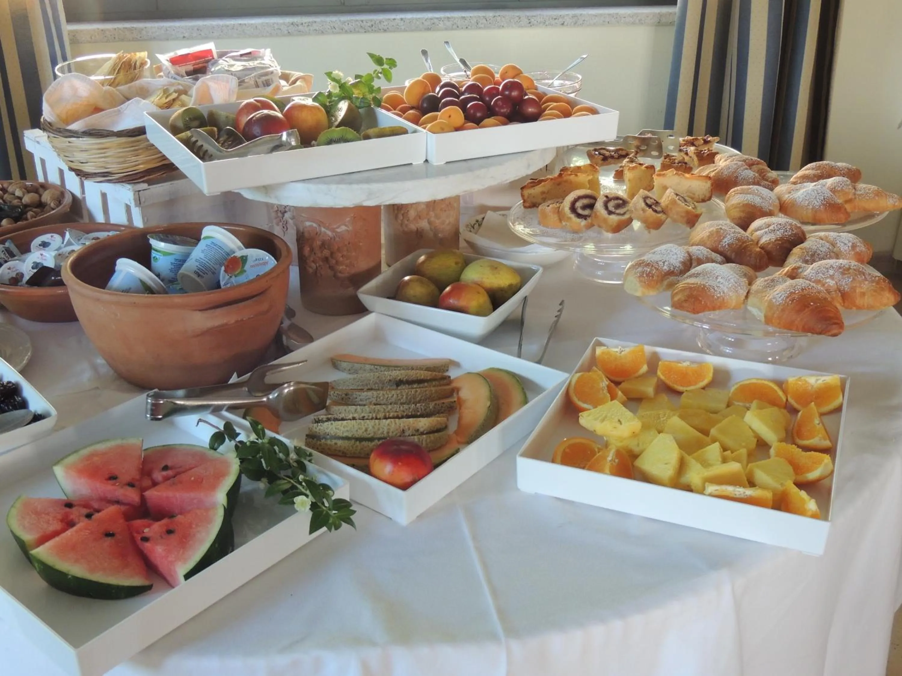 Food in Hotel Su Lithu