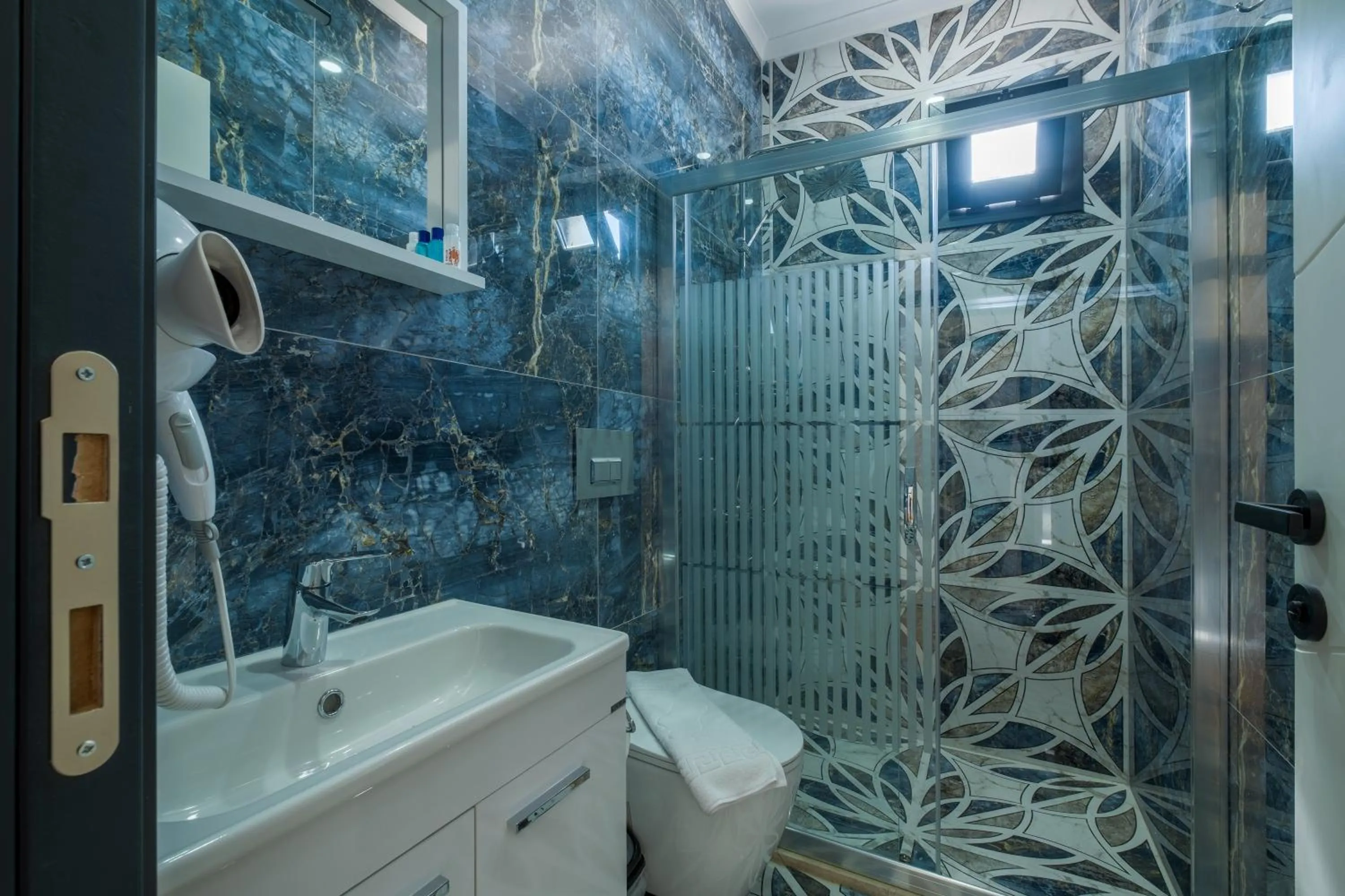 Bathroom in Tanrise City House