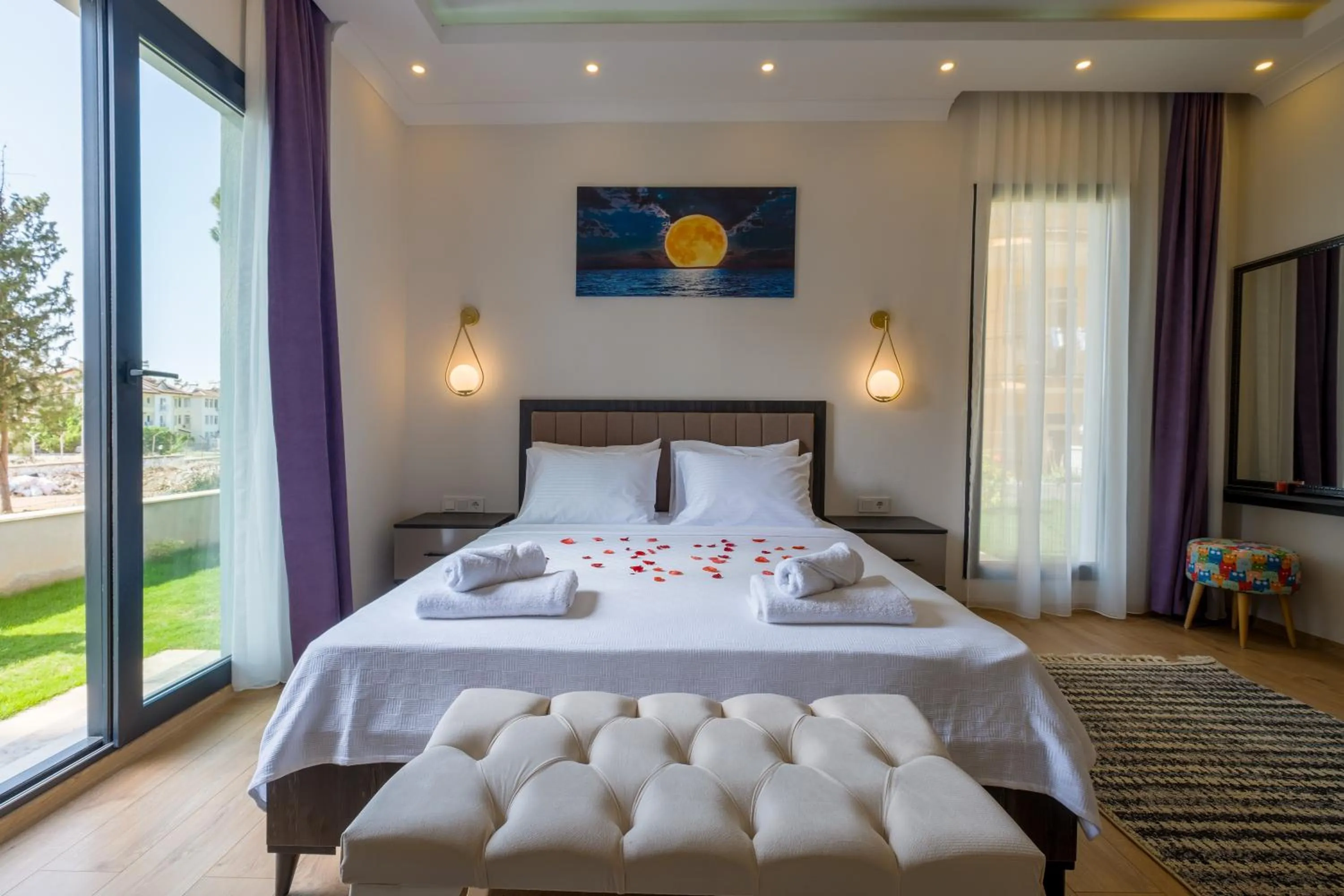 Bed in Tanrise City House