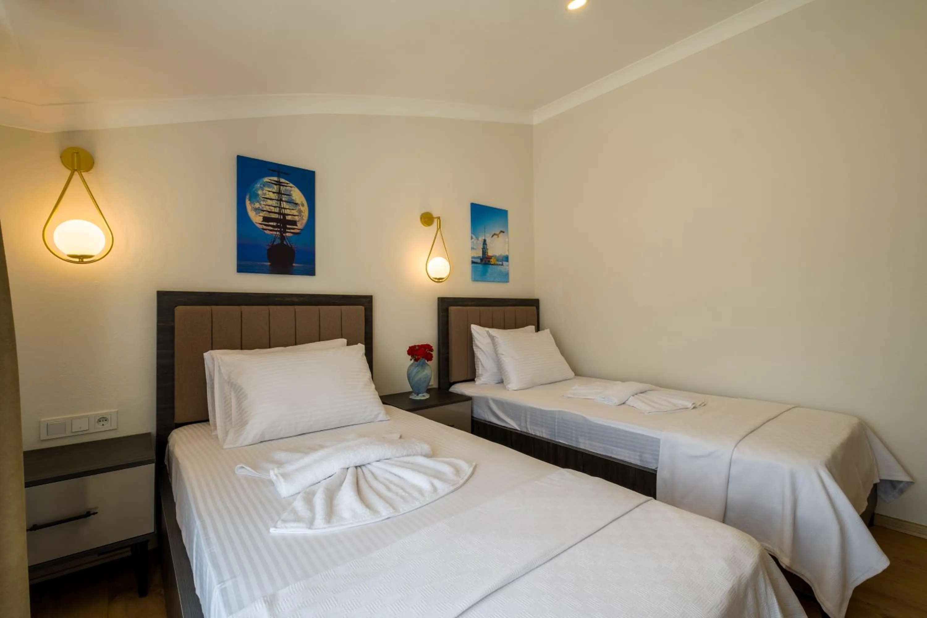 Bed in Tanrise City House