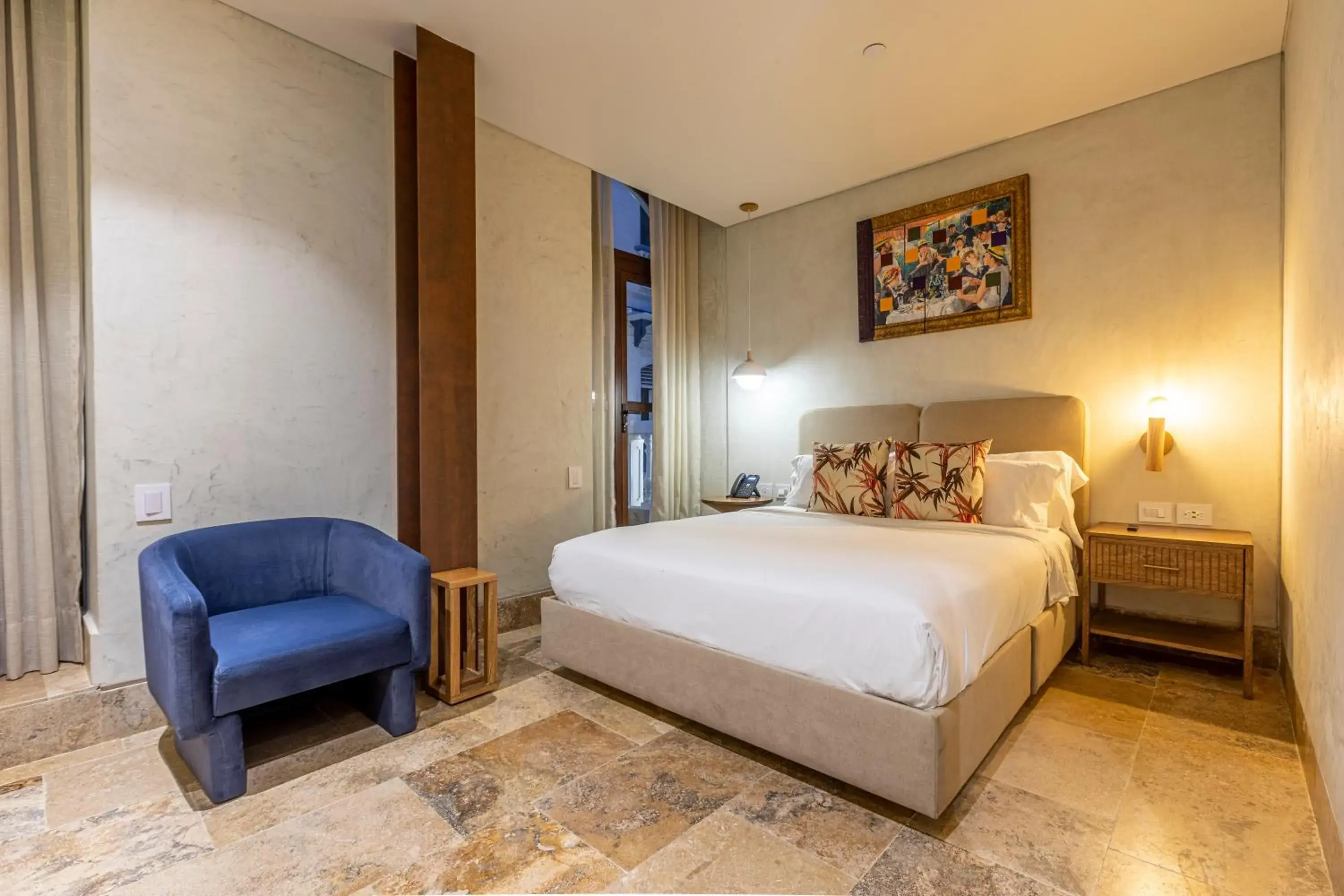 Queen Room with Balcony in Hotel Voilá Centro Histórico Queen Room with Balcony in Hotel Voilá Centro Histórico