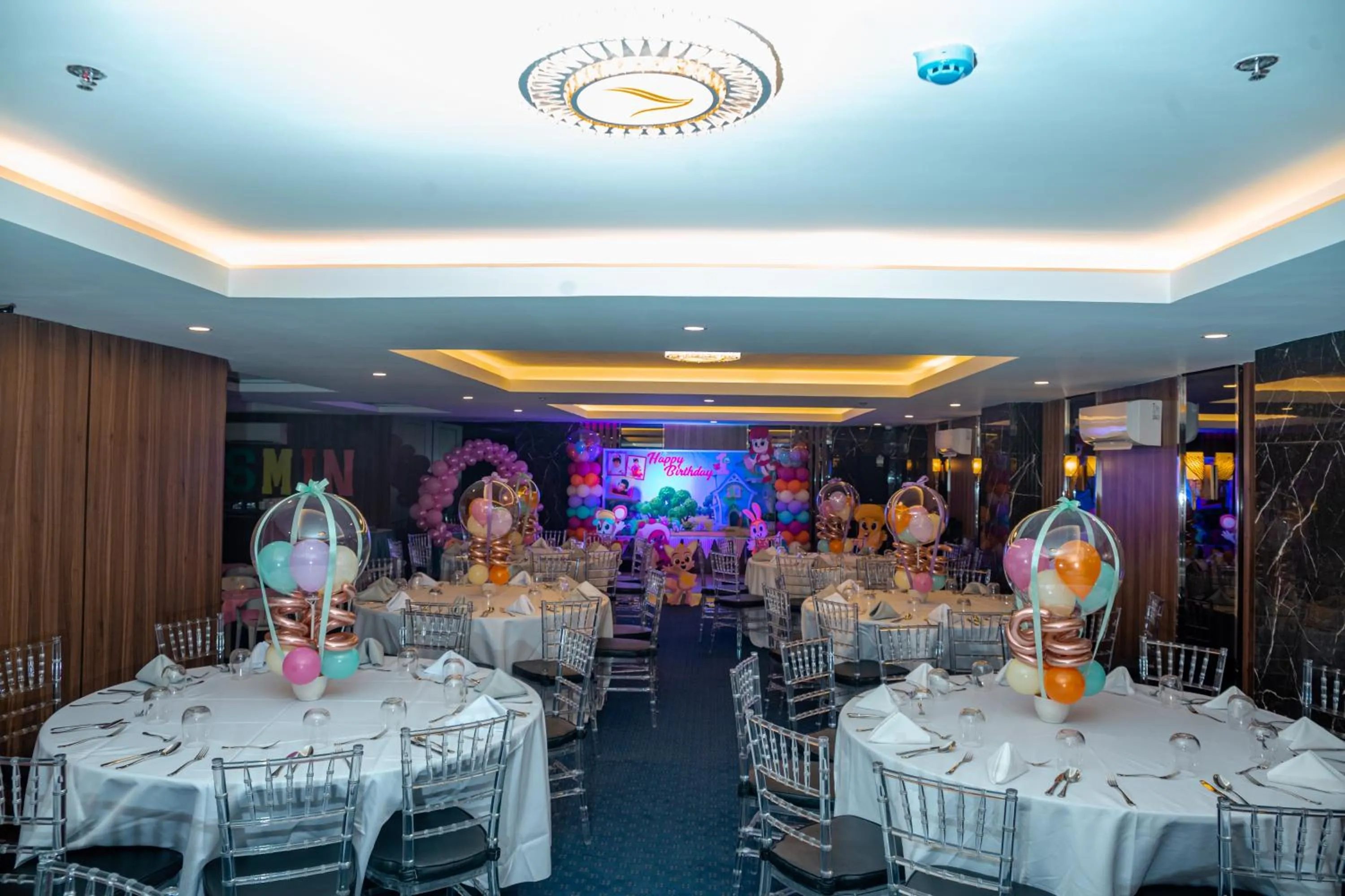 Banquet/Function facilities in El Vistra Hotel Angeles