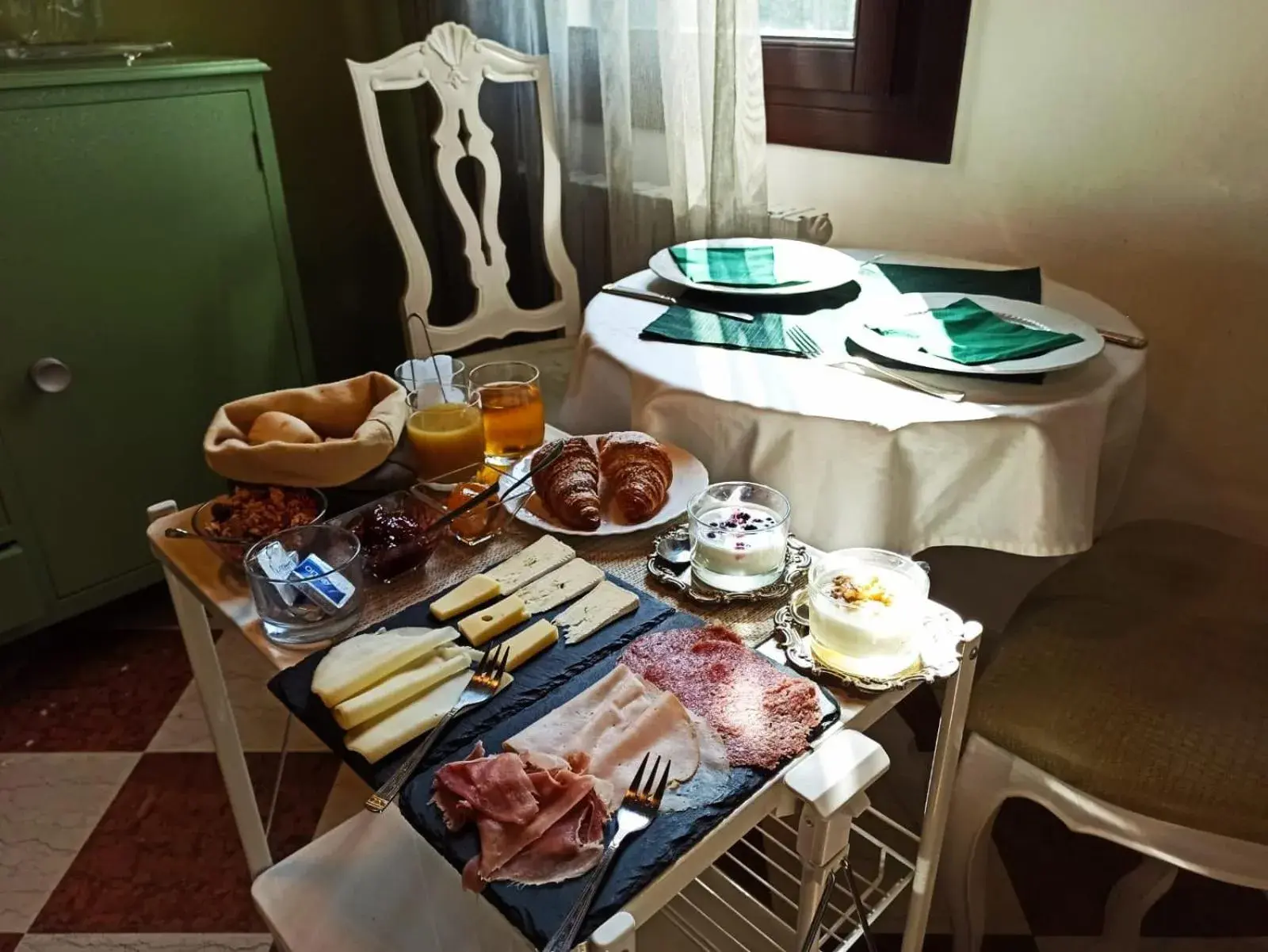 Food and drinks in Villa Gasparini Food and drinks in Villa Gasparini