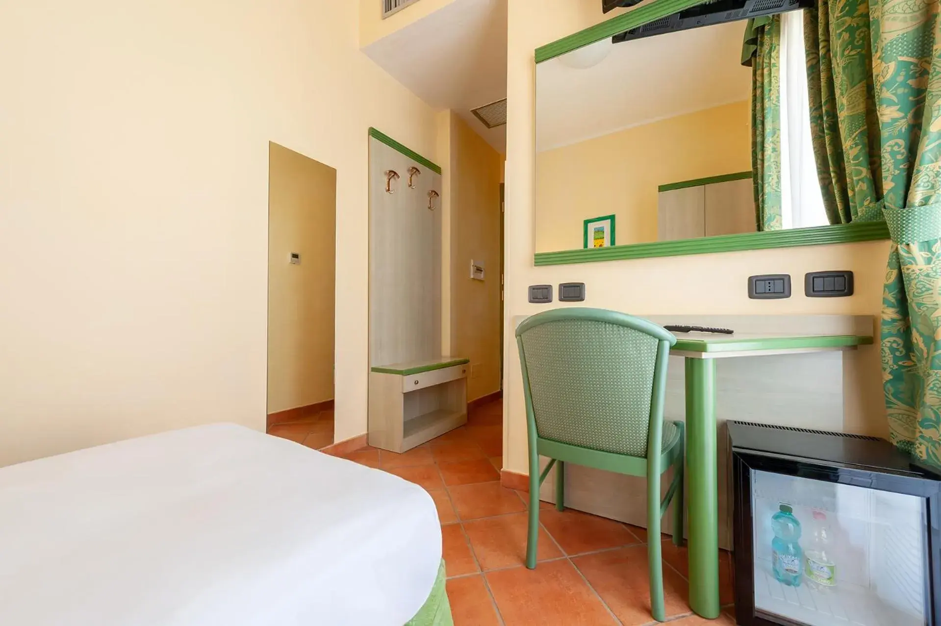 Bedroom in Best Western Hotel La Conchiglia Bedroom in Best Western Hotel La Conchiglia