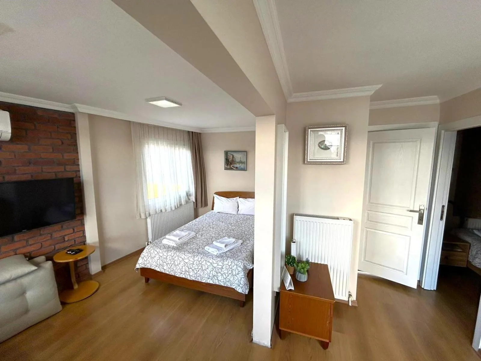Bedroom, Bed in Kuzguncuk View
