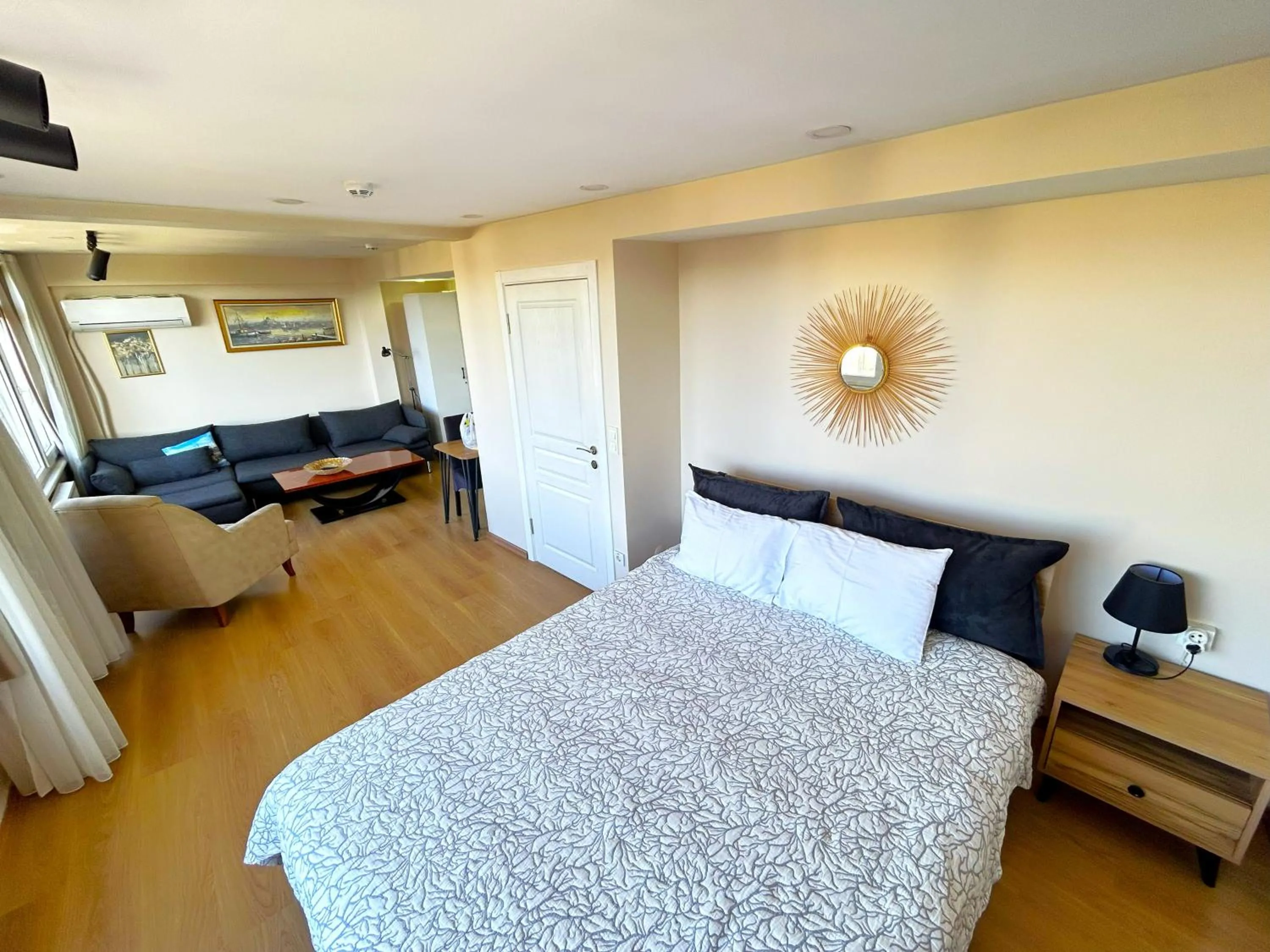 Bedroom, Bed in Kuzguncuk View