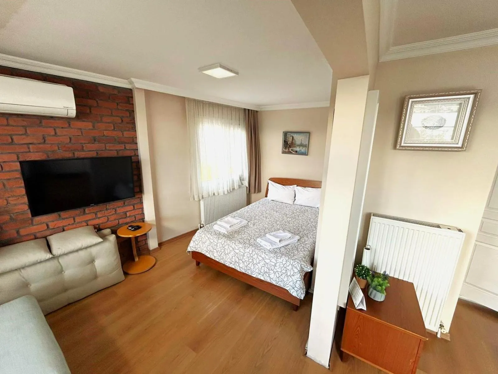 Bedroom, Bed in Kuzguncuk View