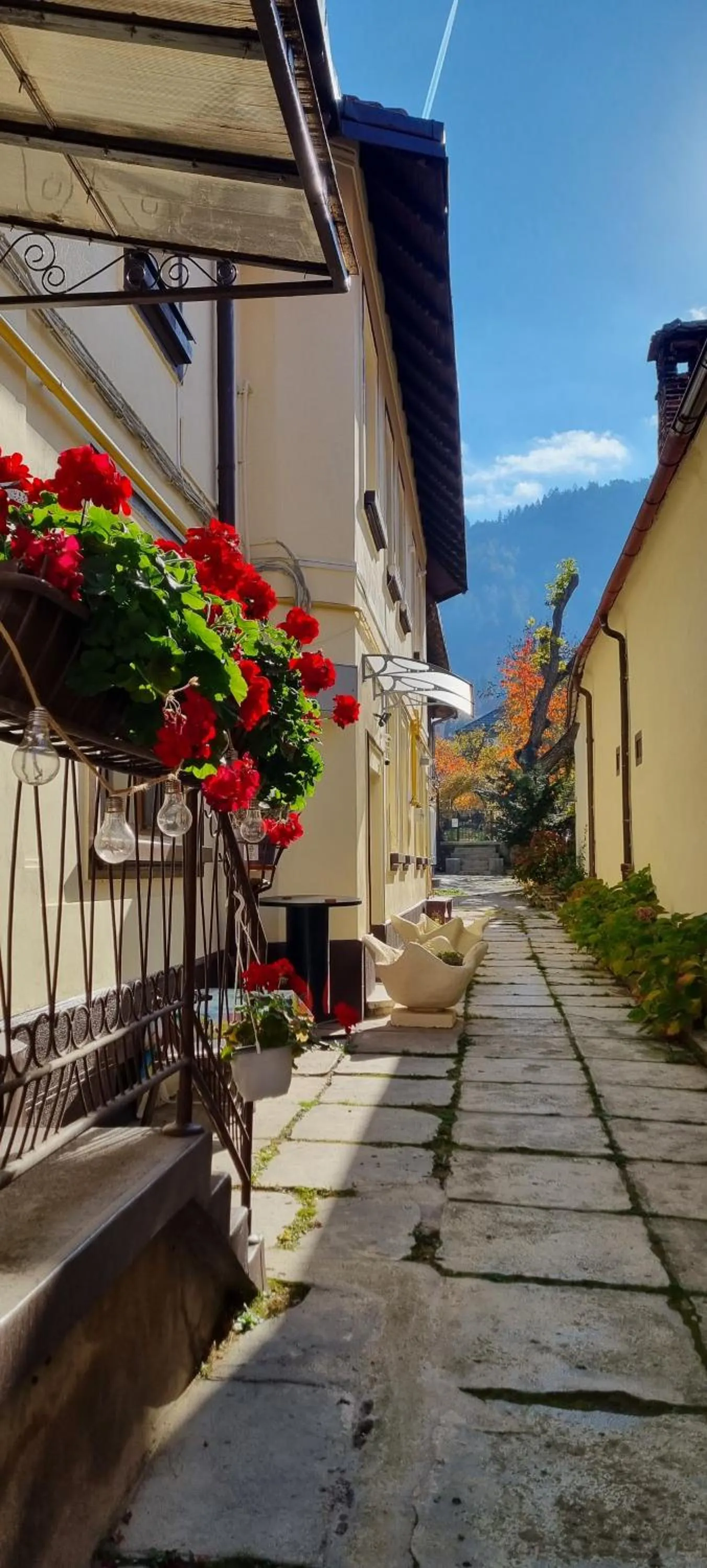 Inner courtyard view in Happy Mood Apartments
