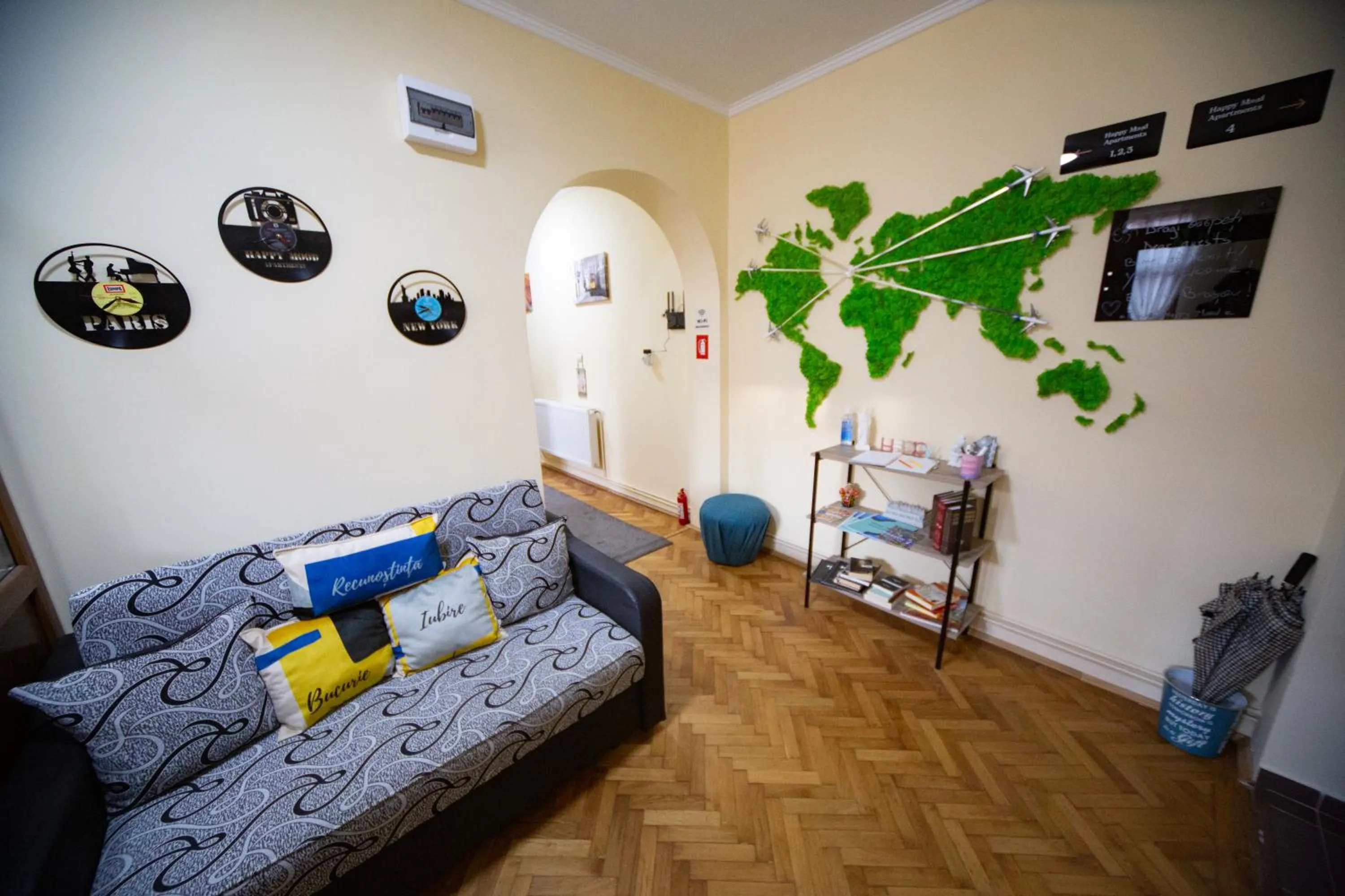 Lobby or reception in Happy Mood Apartments