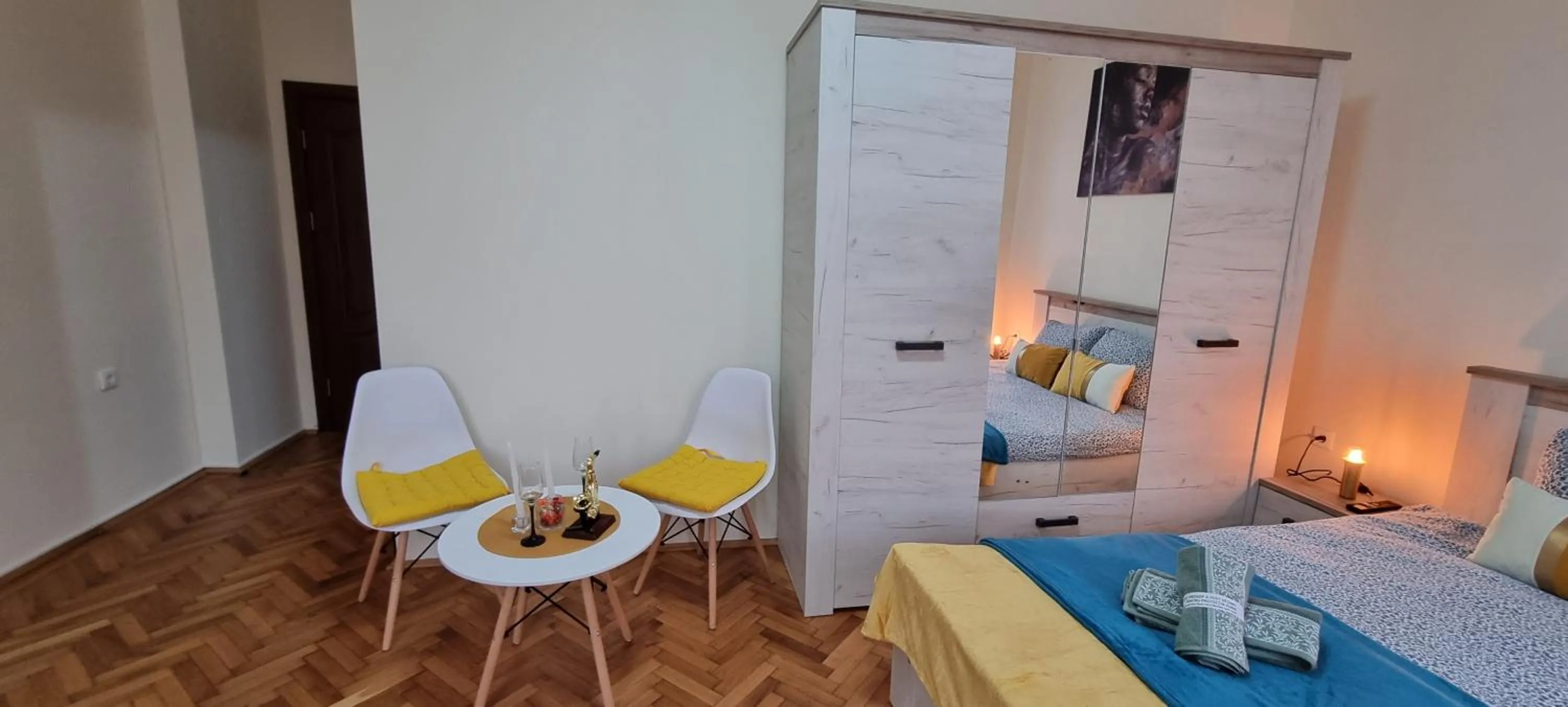 Photo of the whole room in Happy Mood Apartments