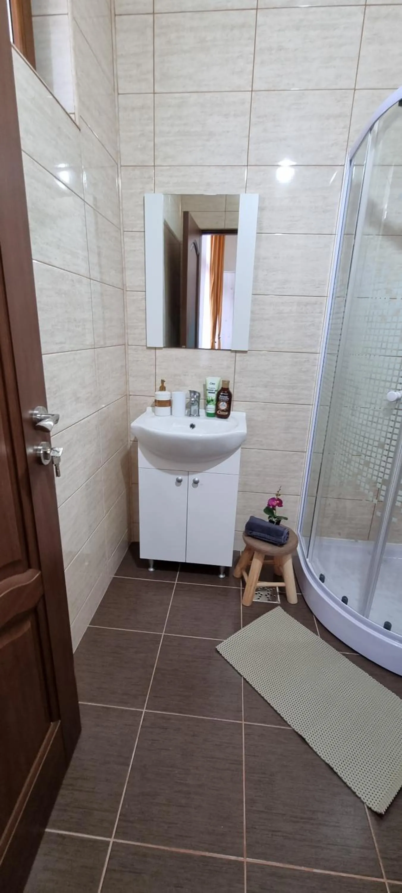 Bathroom in Happy Mood Apartments