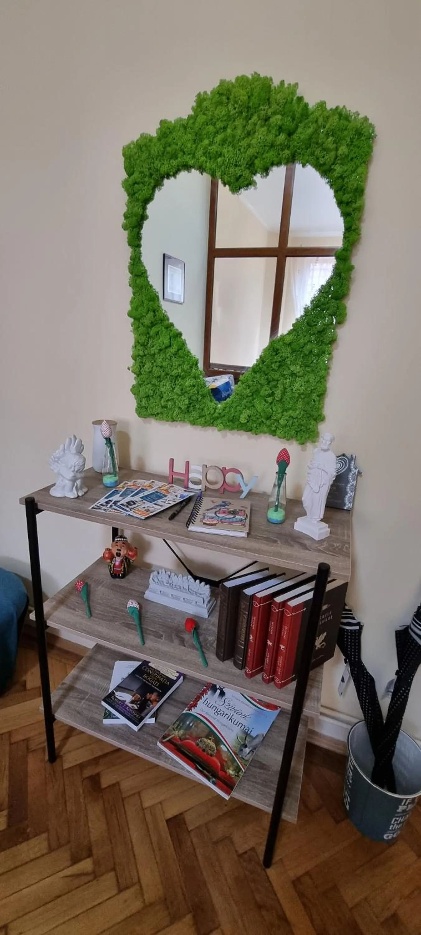 Lobby or reception in Happy Mood Apartments