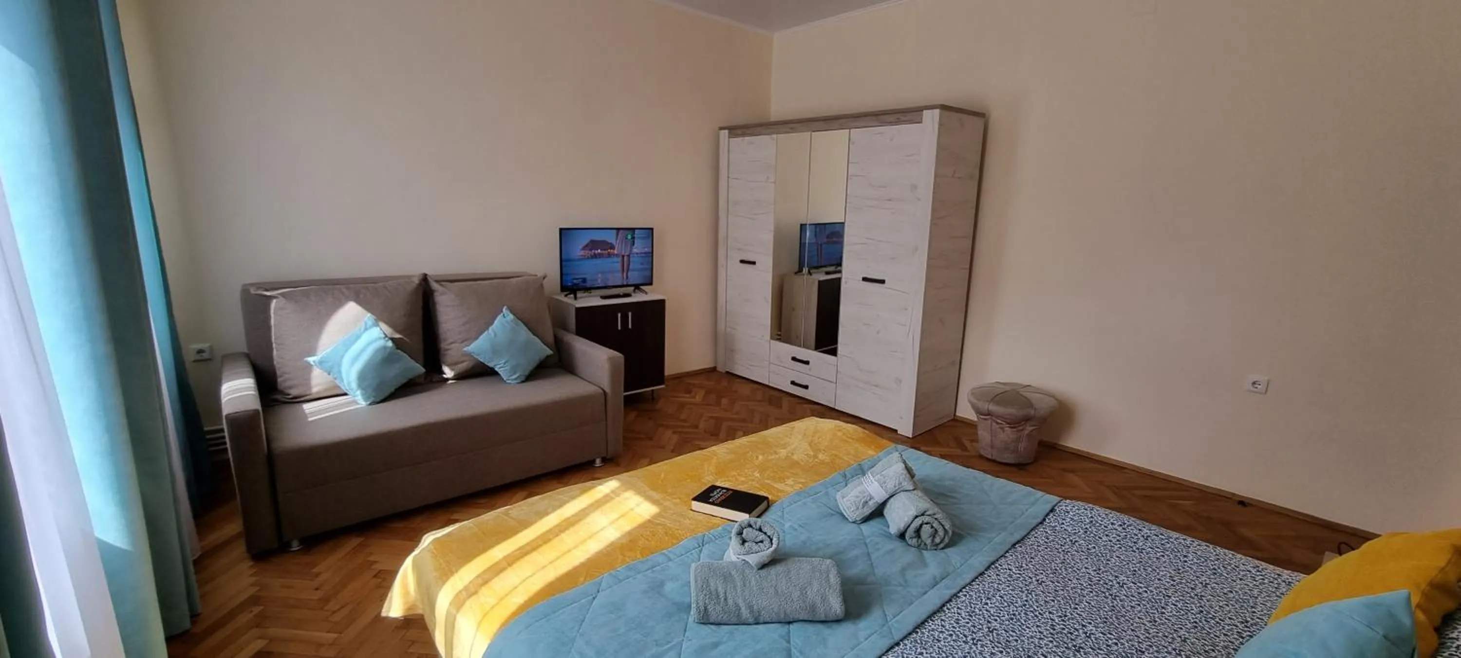Photo of the whole room in Happy Mood Apartments
