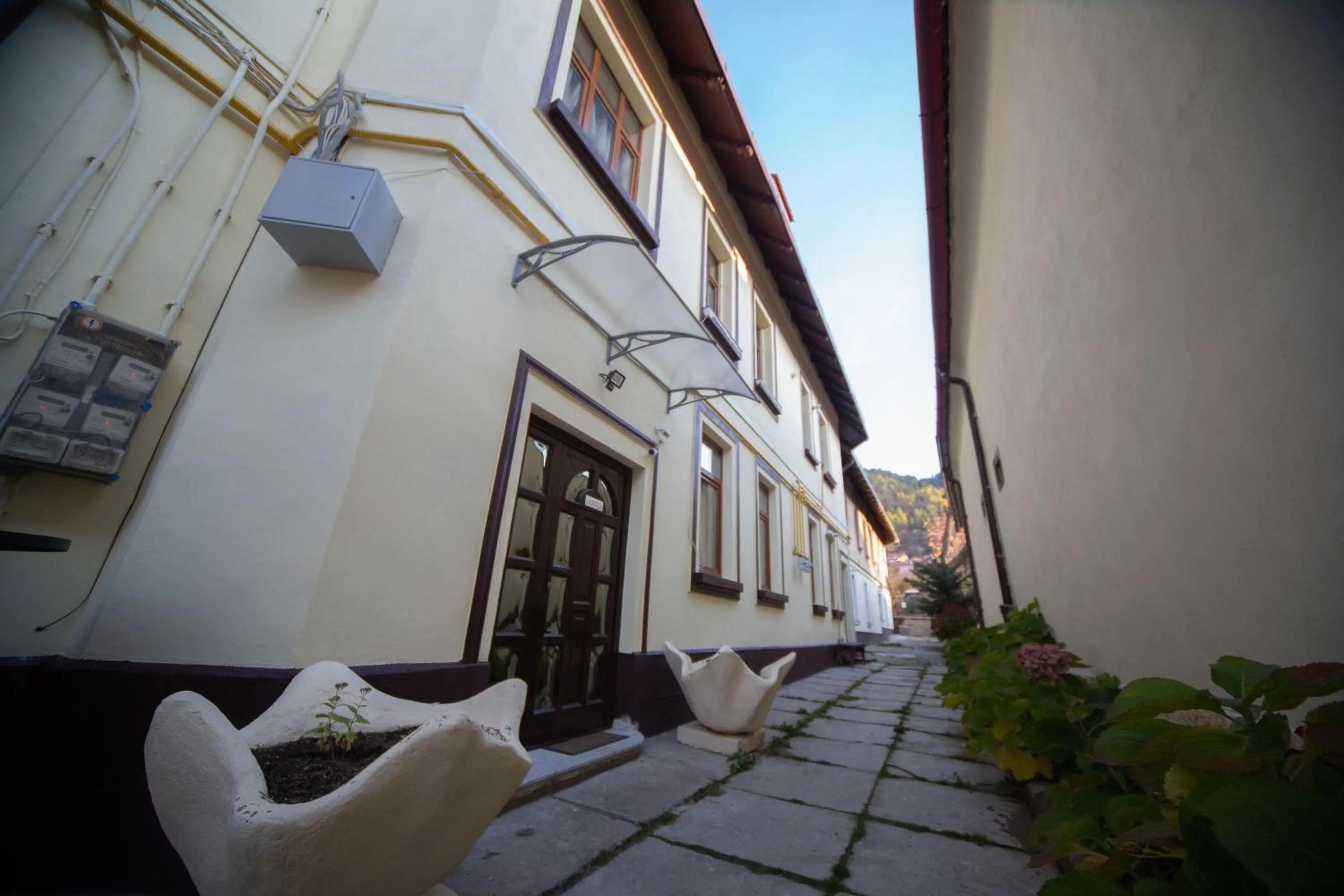 Property building in Happy Mood Apartments