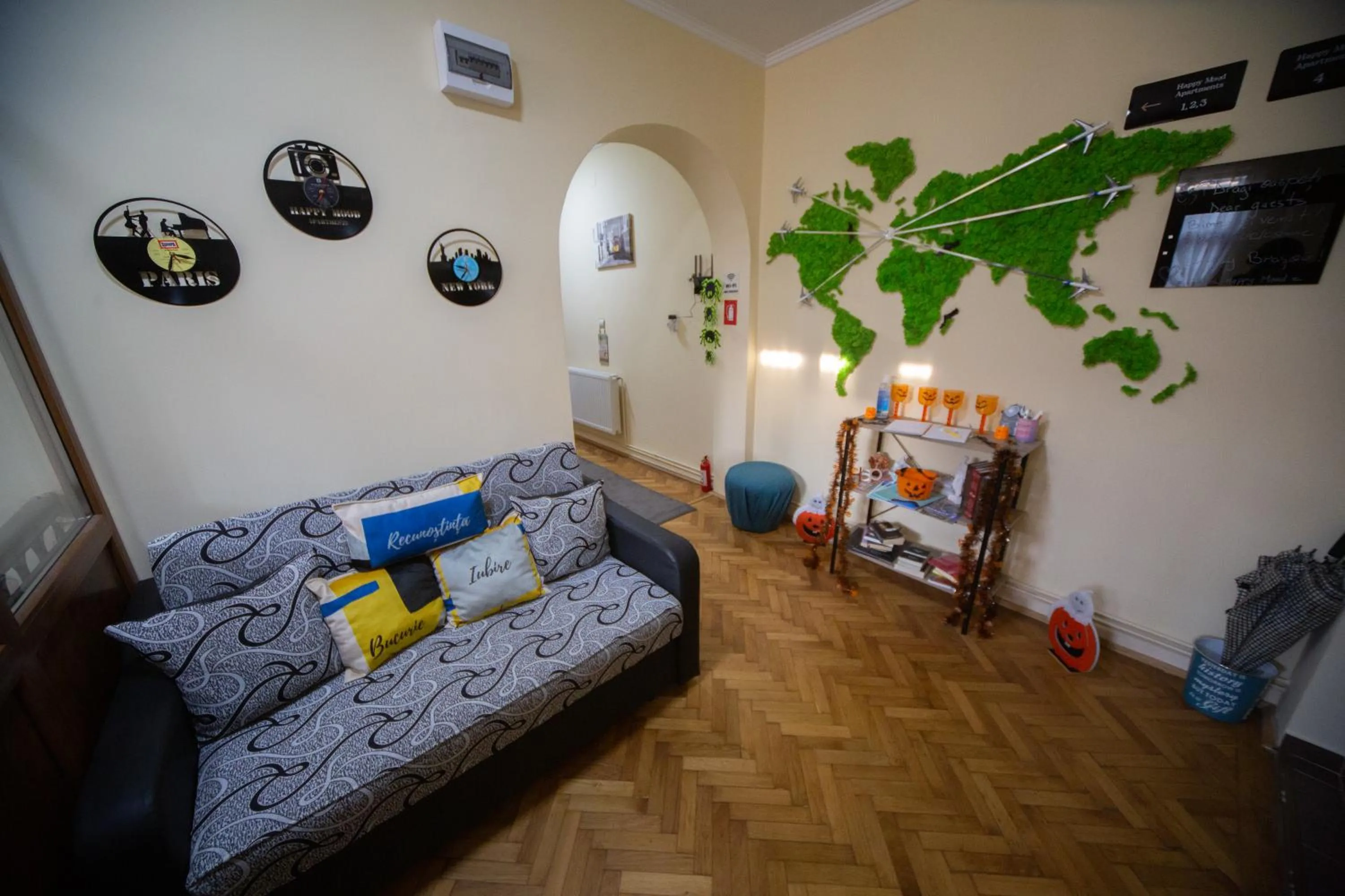 Lobby or reception in Happy Mood Apartments