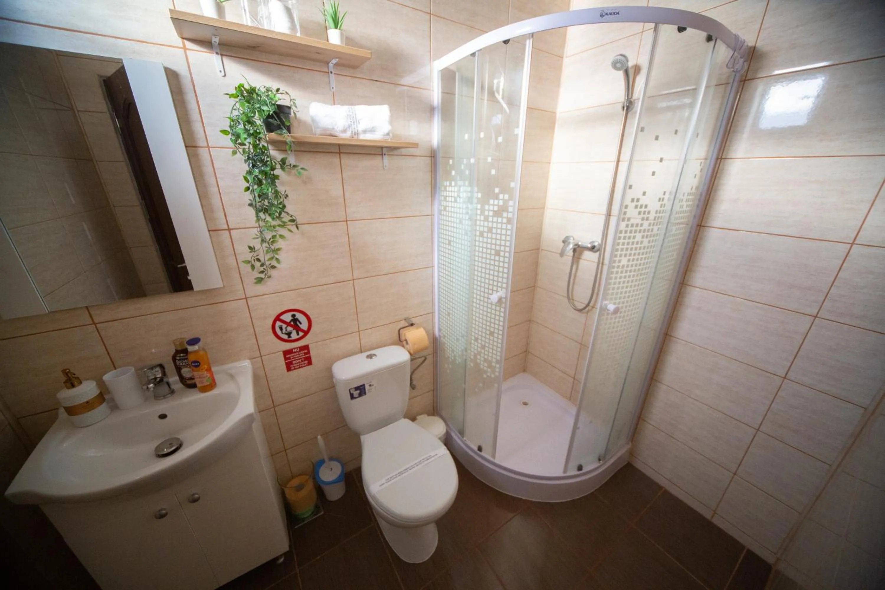 Shower in Happy Mood Apartments