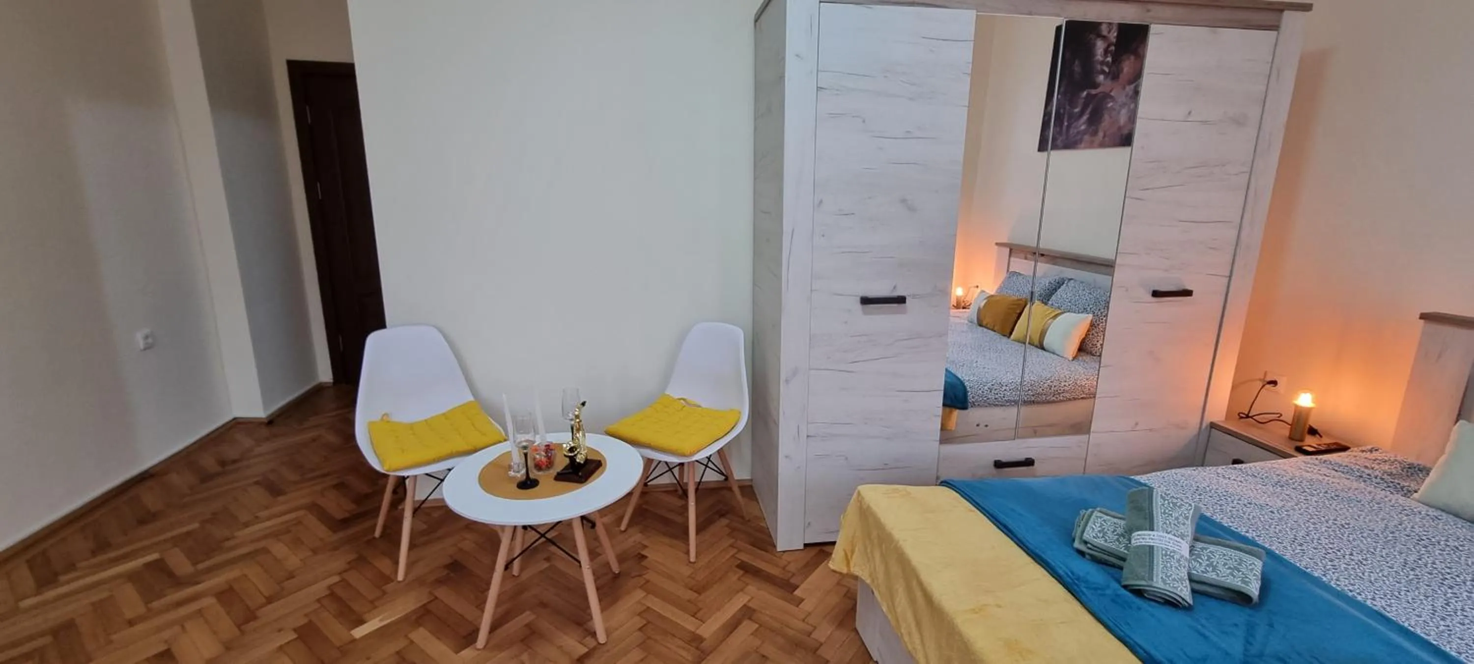 Photo of the whole room in Happy Mood Apartments