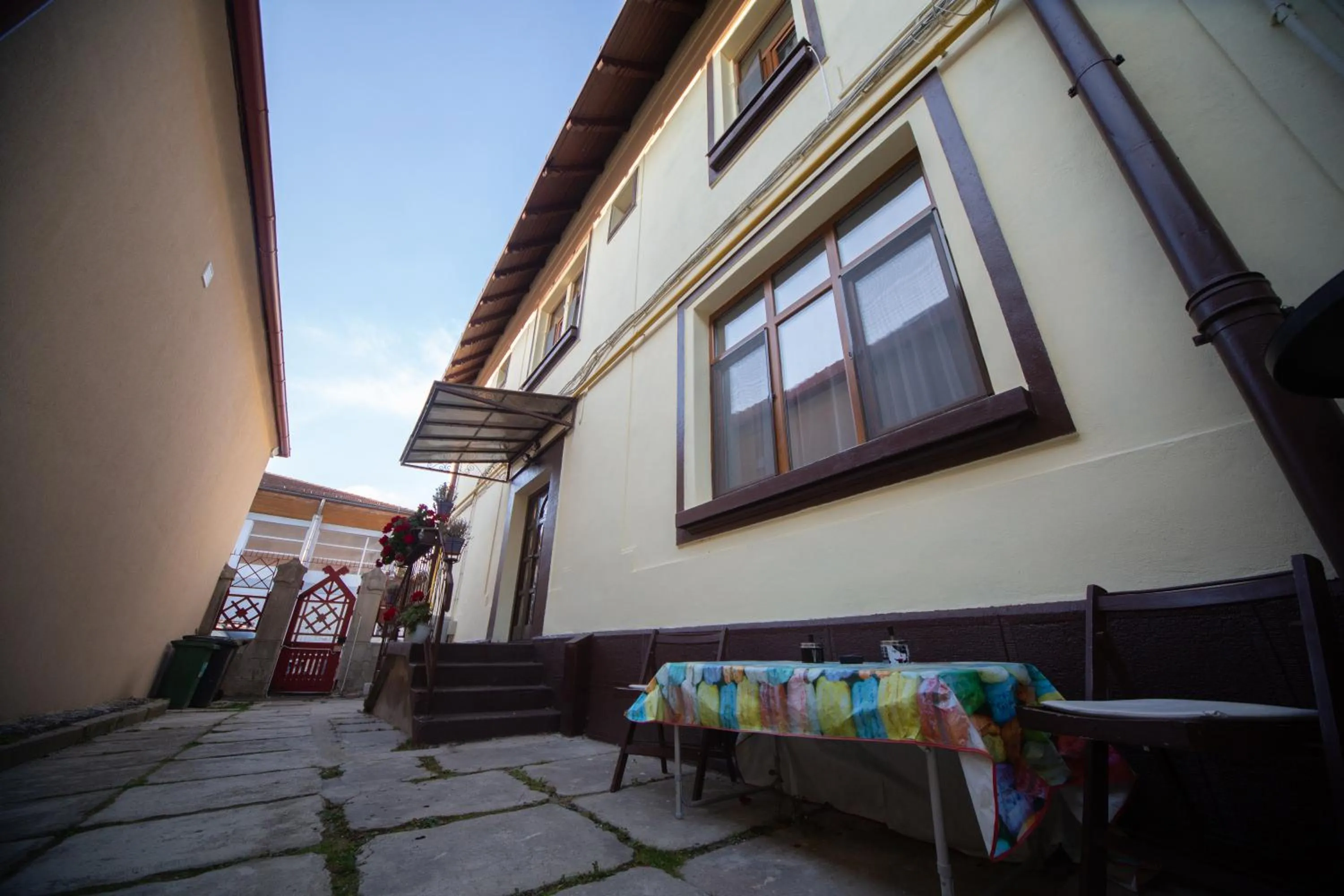 Property building in Happy Mood Apartments