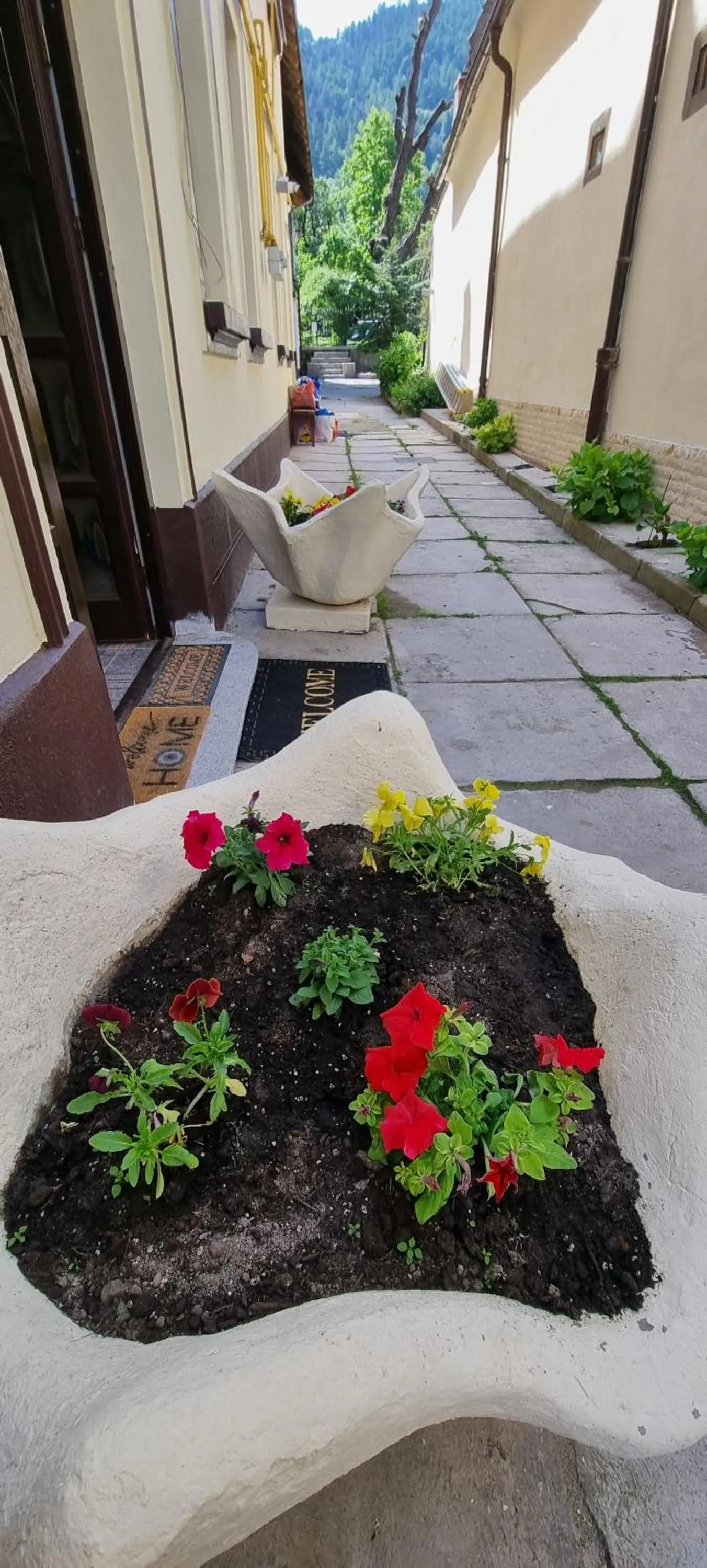 Patio in Happy Mood Apartments