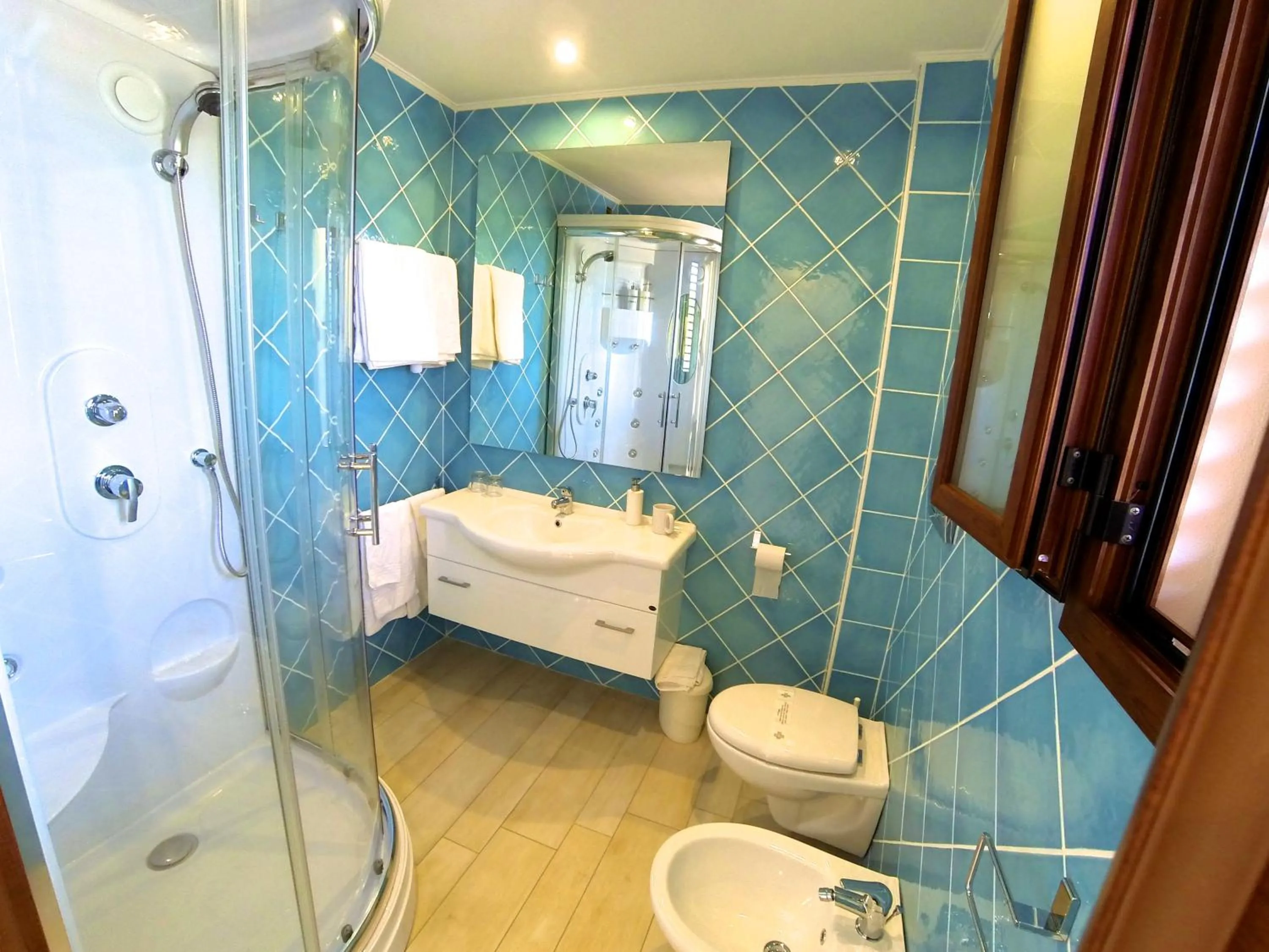 Shower in Domus De Janas Sul Mare