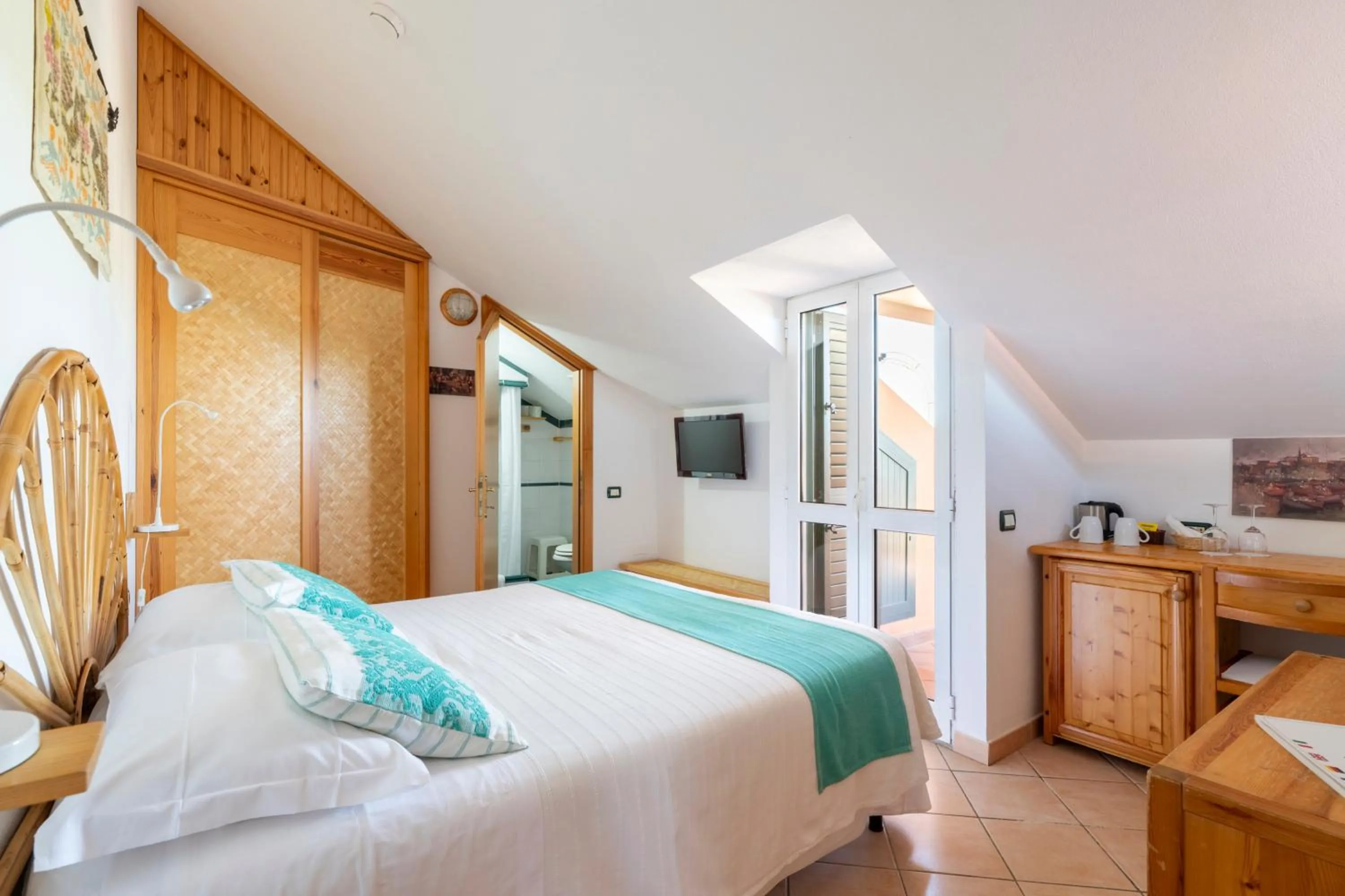 Bed in Domus De Janas Sul Mare